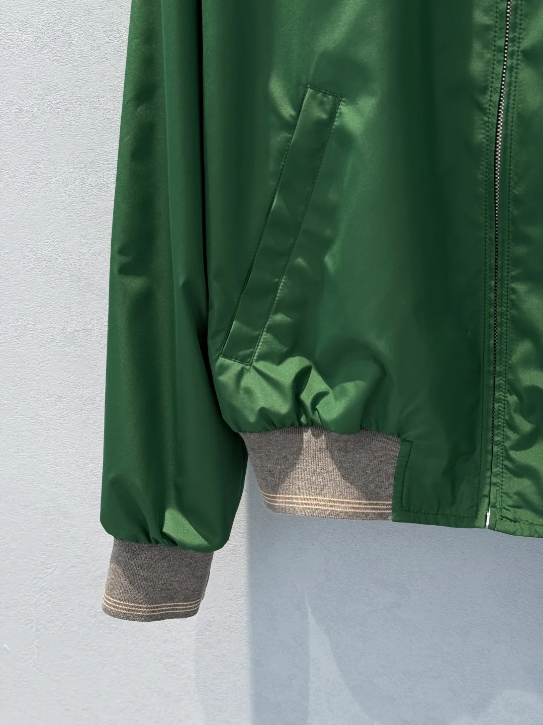 Куртки И Пуховики Женские Miu Miu 5185843