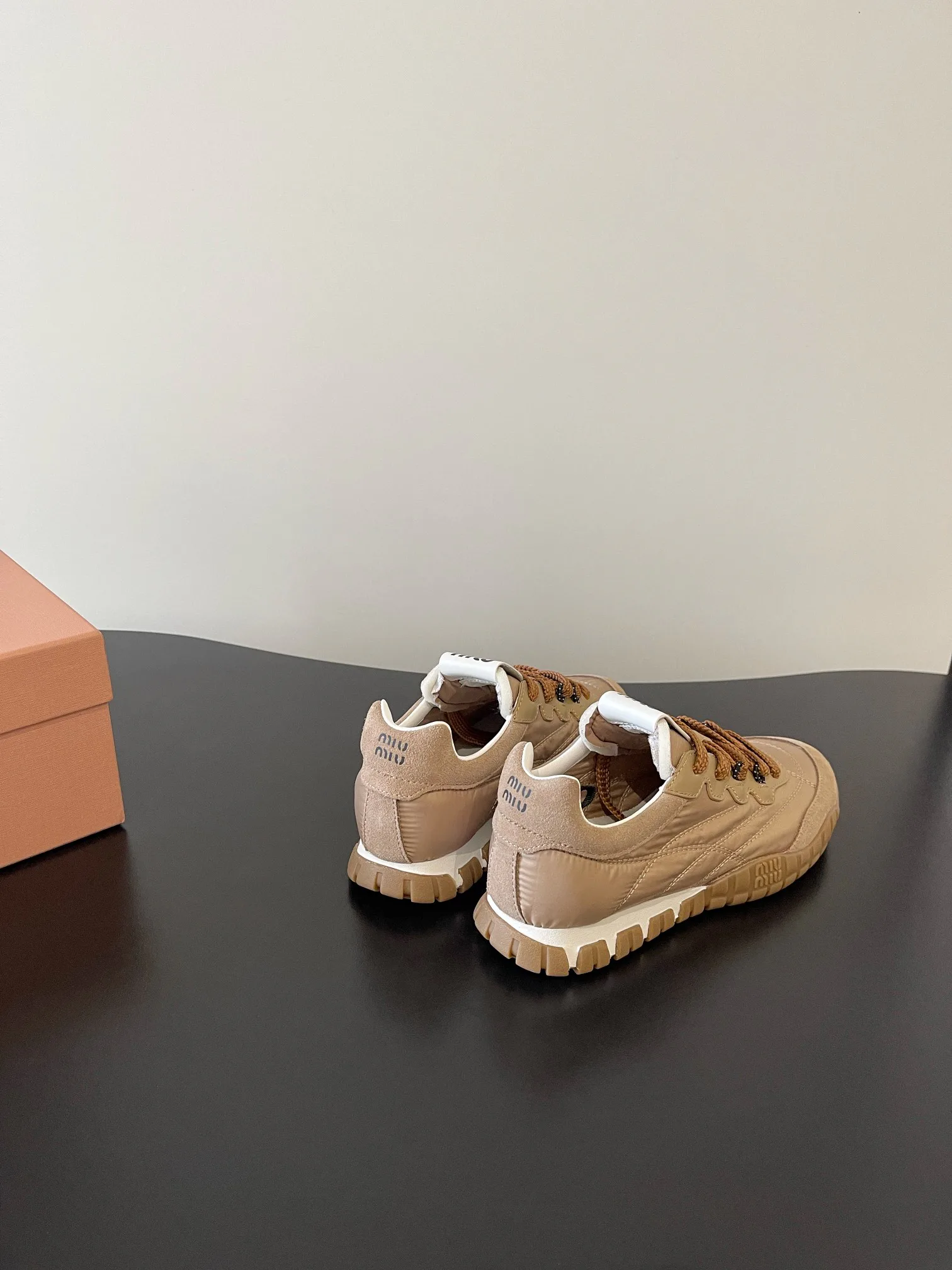 Кроссовки Женские Miu Miu 1462704