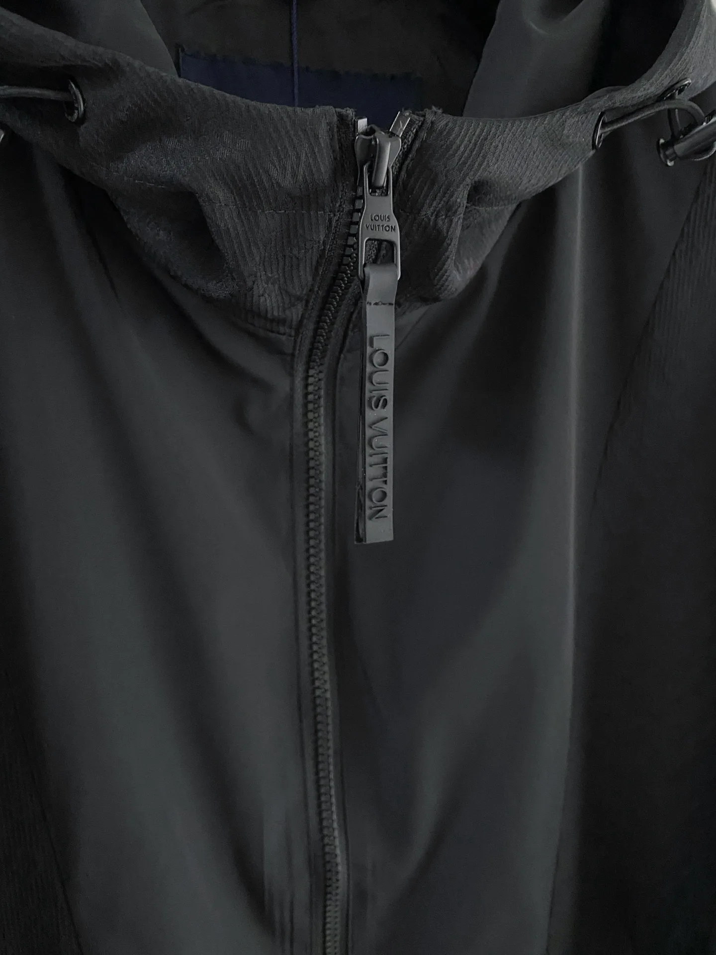 Куртки И Пуховики Мужские Louis Vuitton 11392180