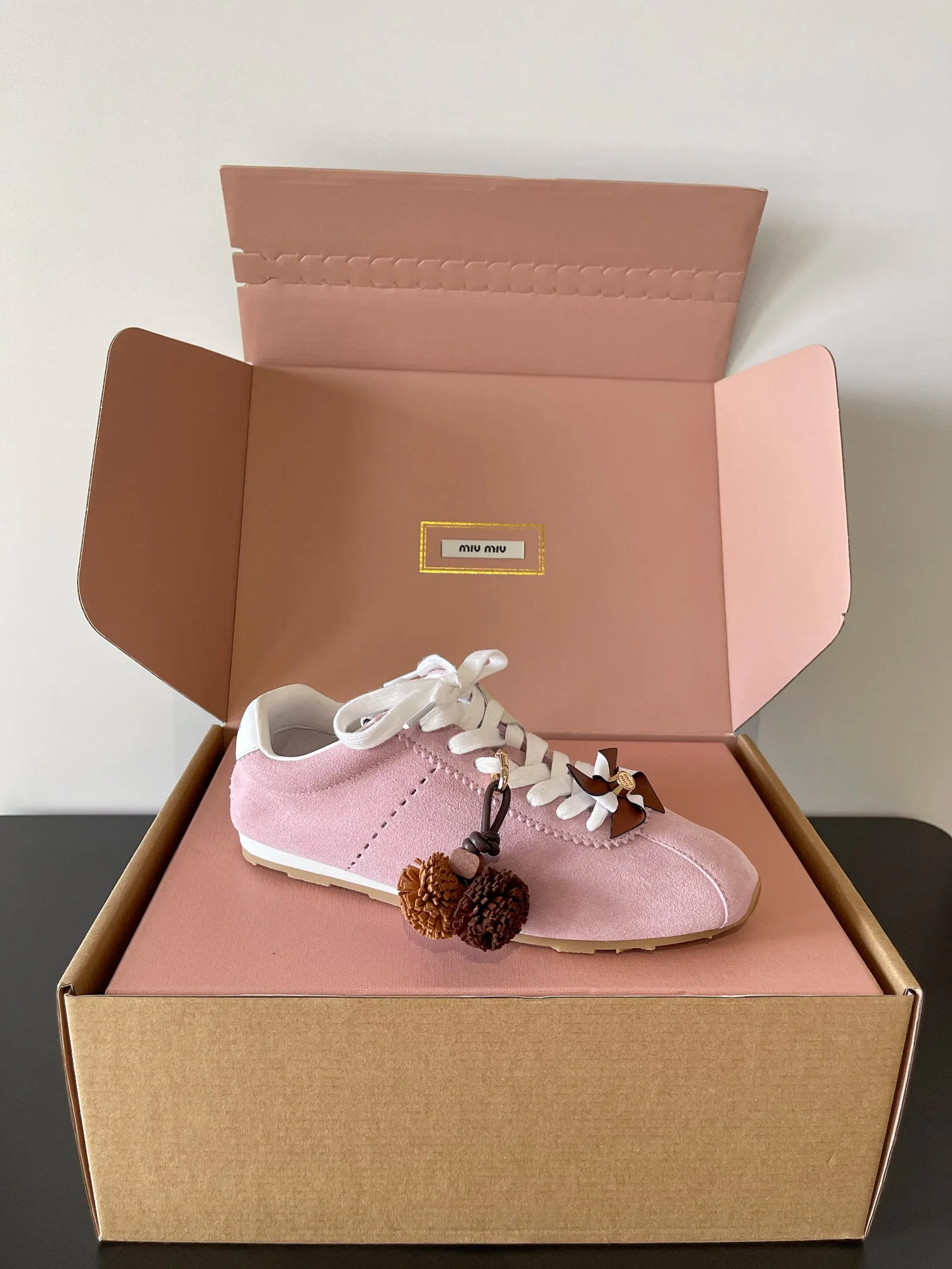 Кроссовки Женские Miu Miu 18703408