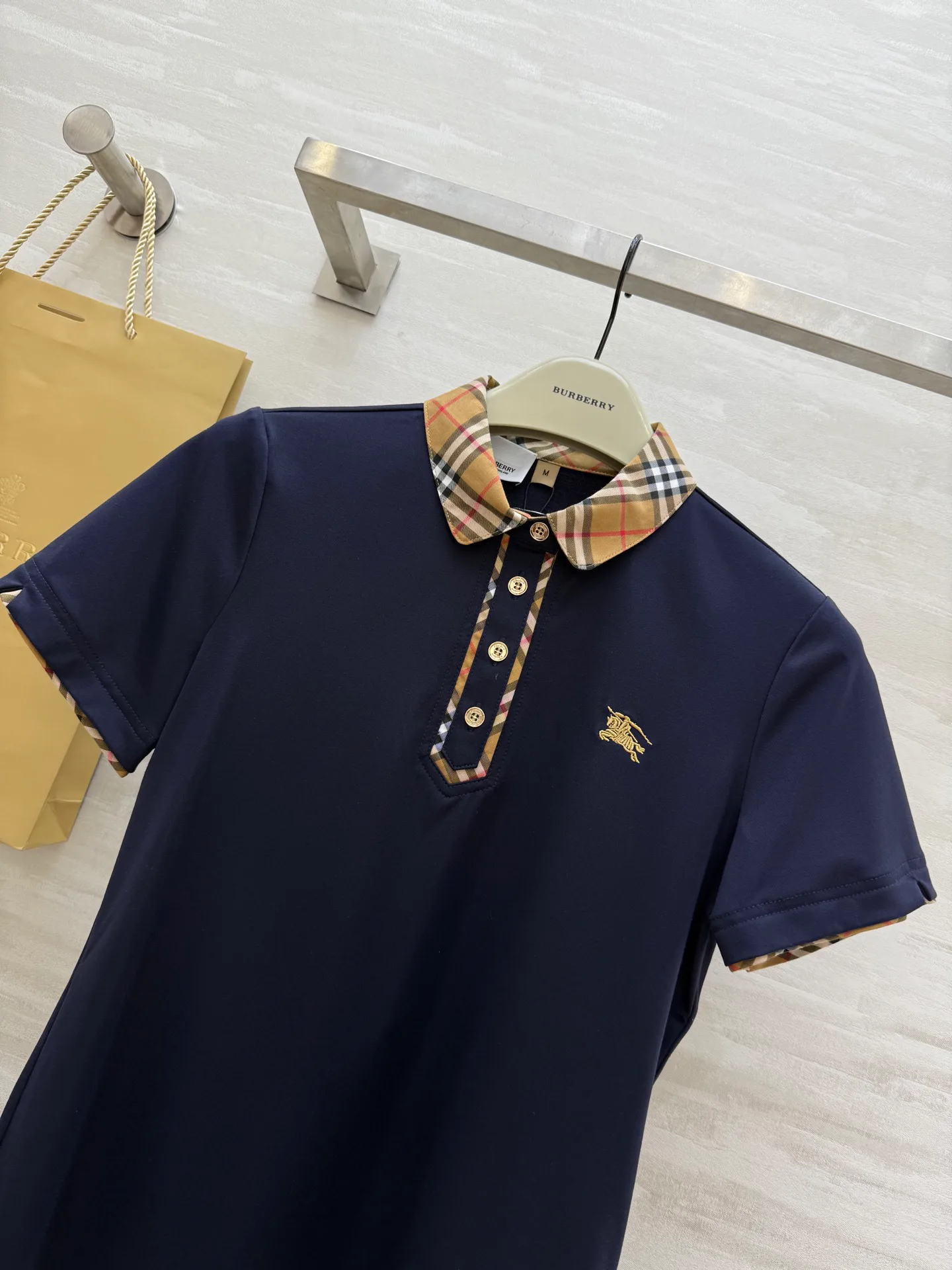 Рубашки Женские Burberry 12838353