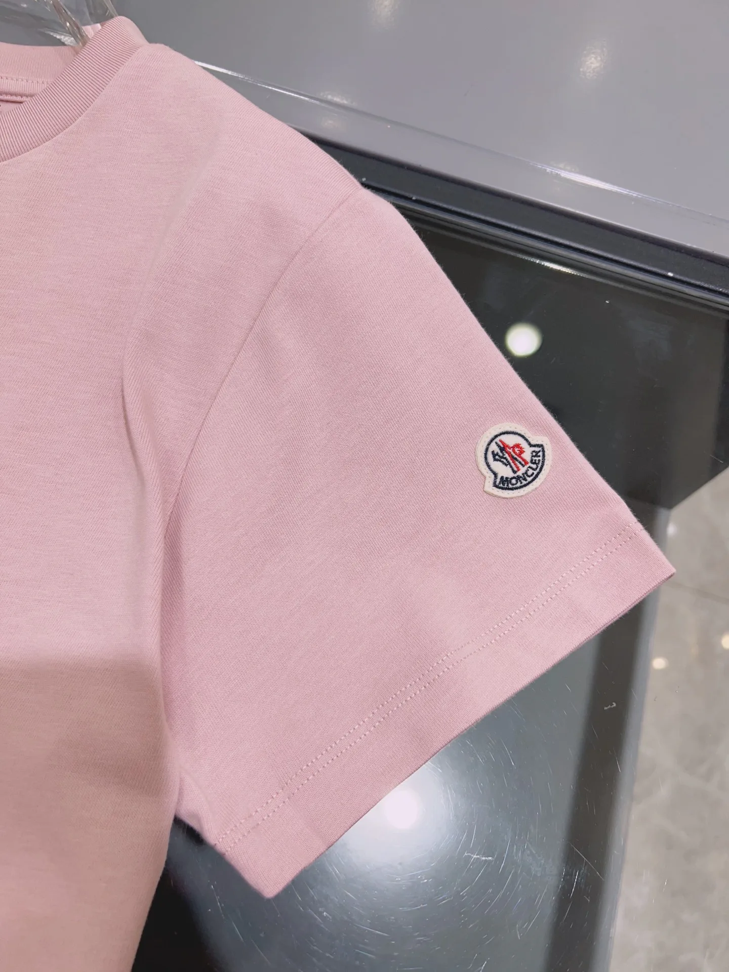 Футболки Женские Moncler 11076511