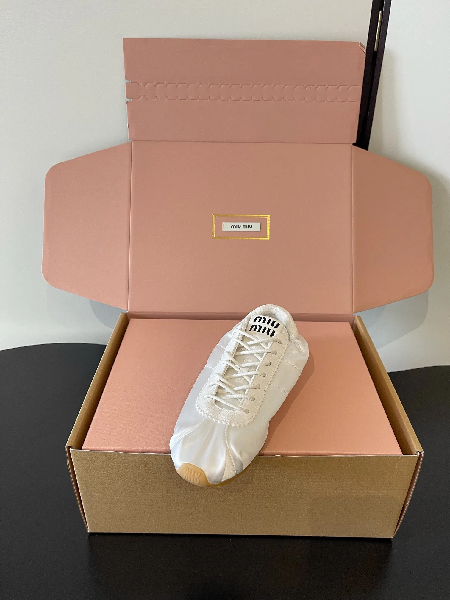 Кроссовки Женские Miu Miu 10655001