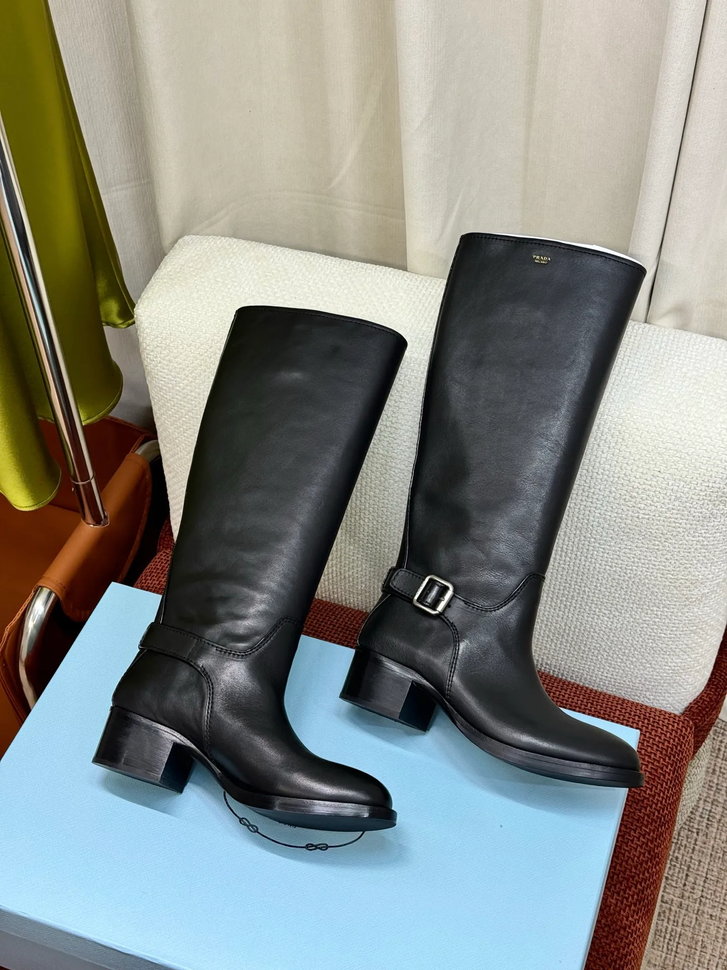 Сапоги Женские Prada 19105746