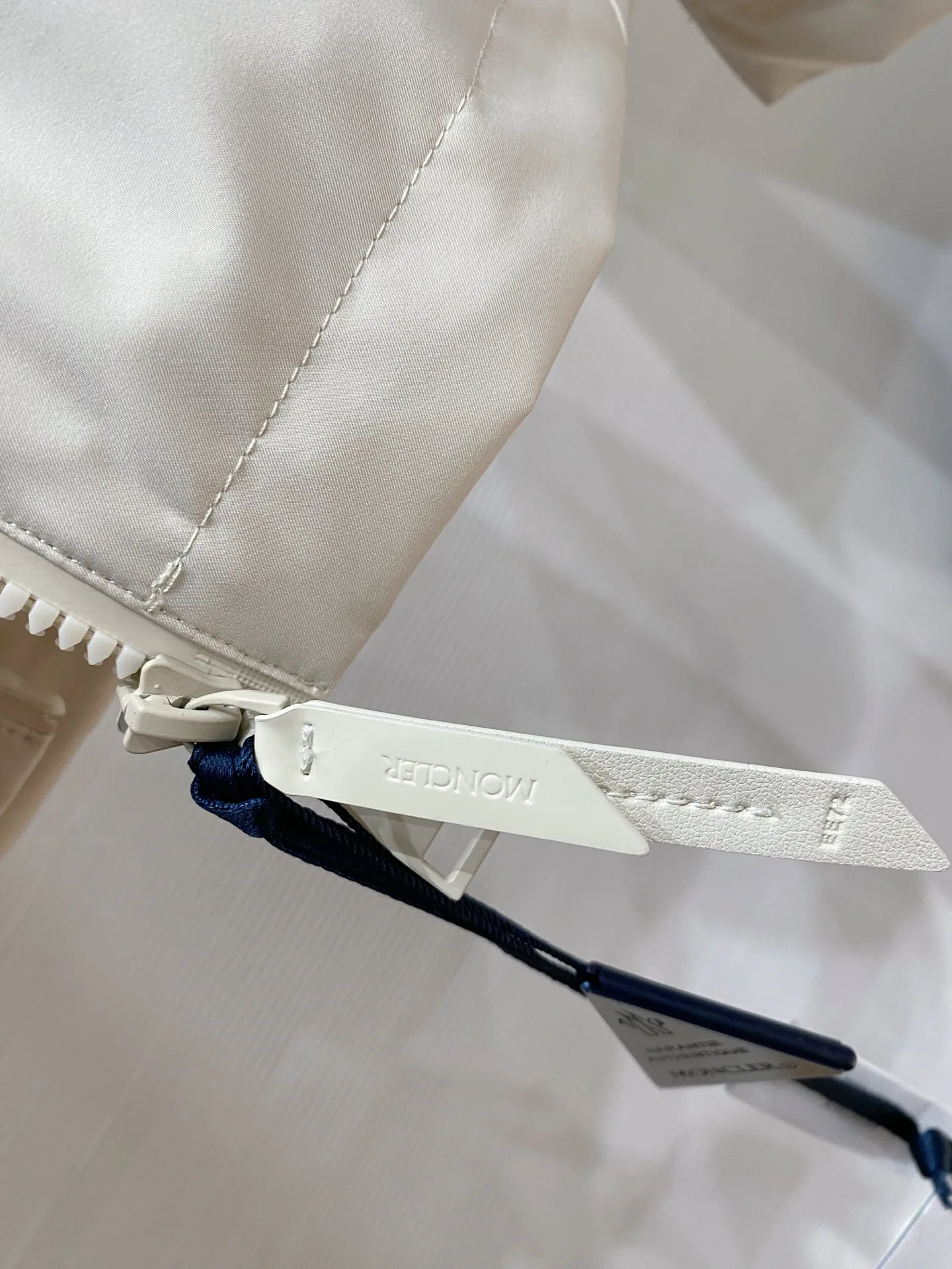 Куртки И Пуховики Женские Moncler 10300296