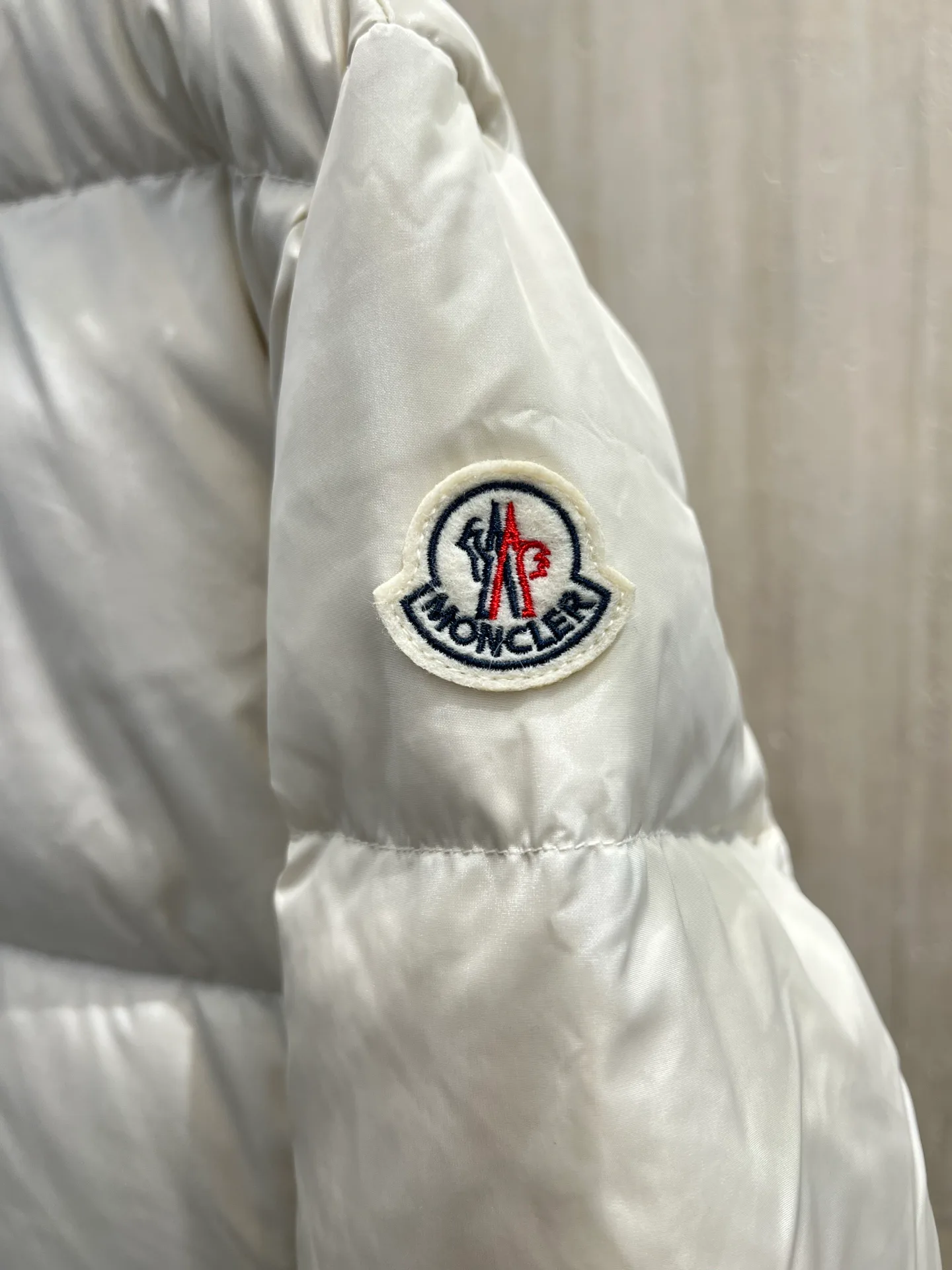 Куртки И Пуховики Женские Moncler 18723417