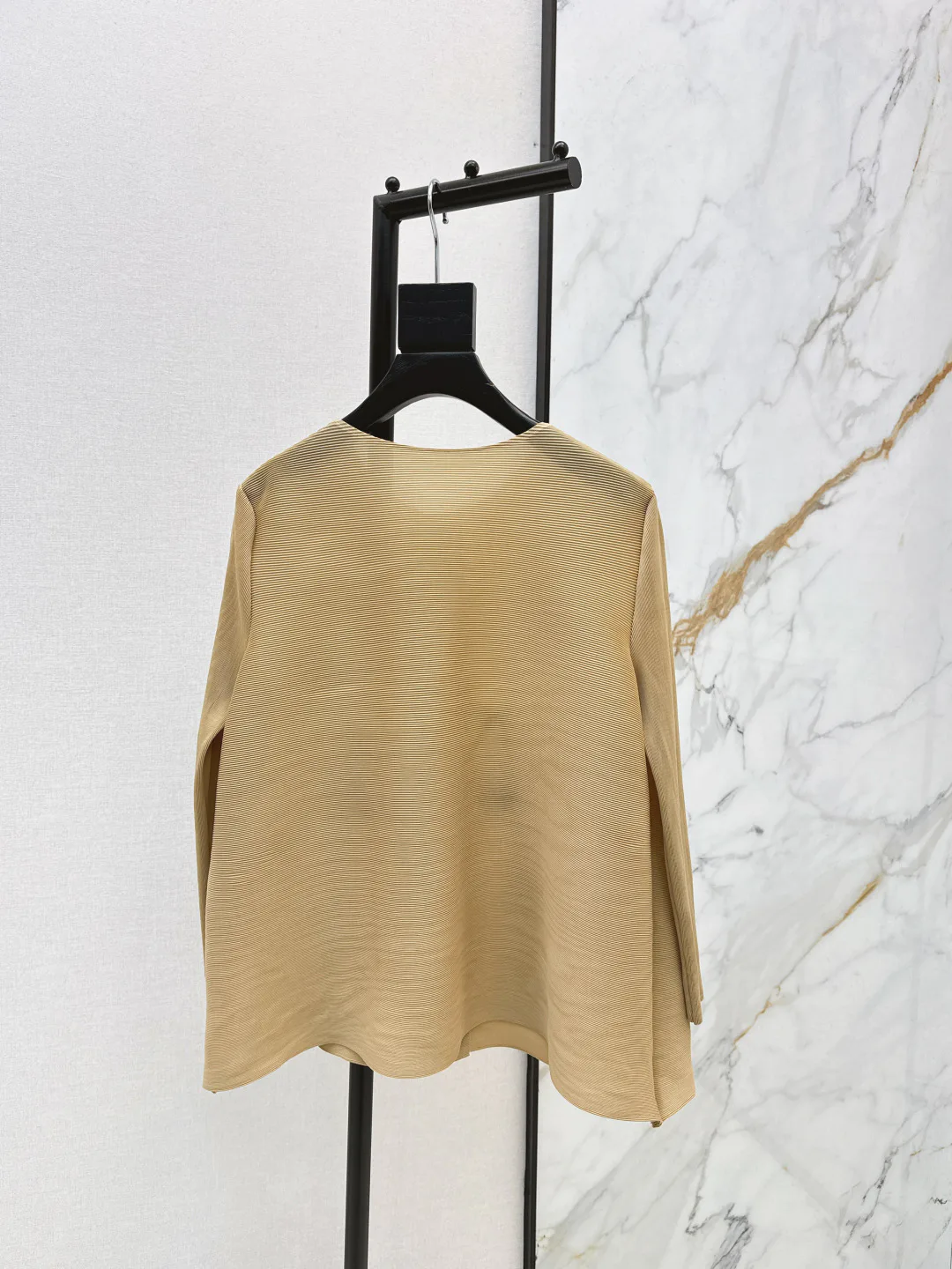 Джемперы И Свитеры Женские Issey Miyake 10394430