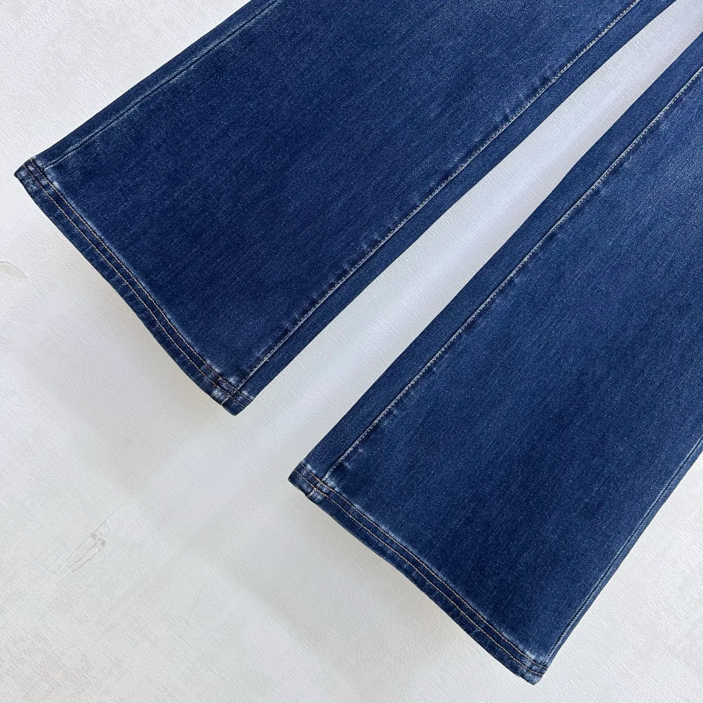 Джинсы Женские Saint Laurent 19244318