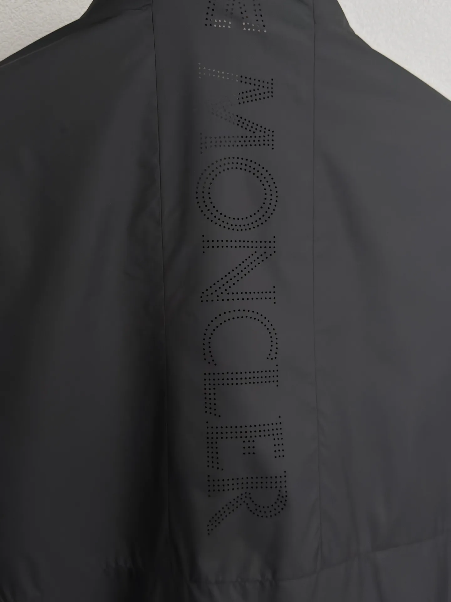 Куртки И Пуховики Мужские Moncler 11230246