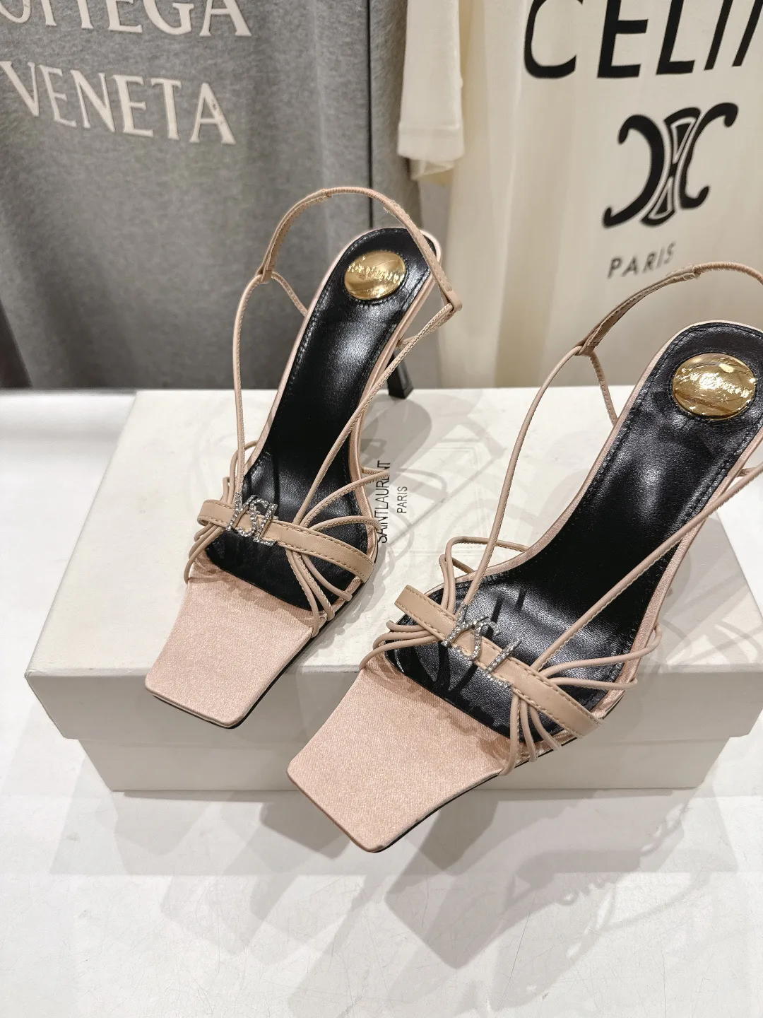 Босоножки Женские Saint Laurent 11623317