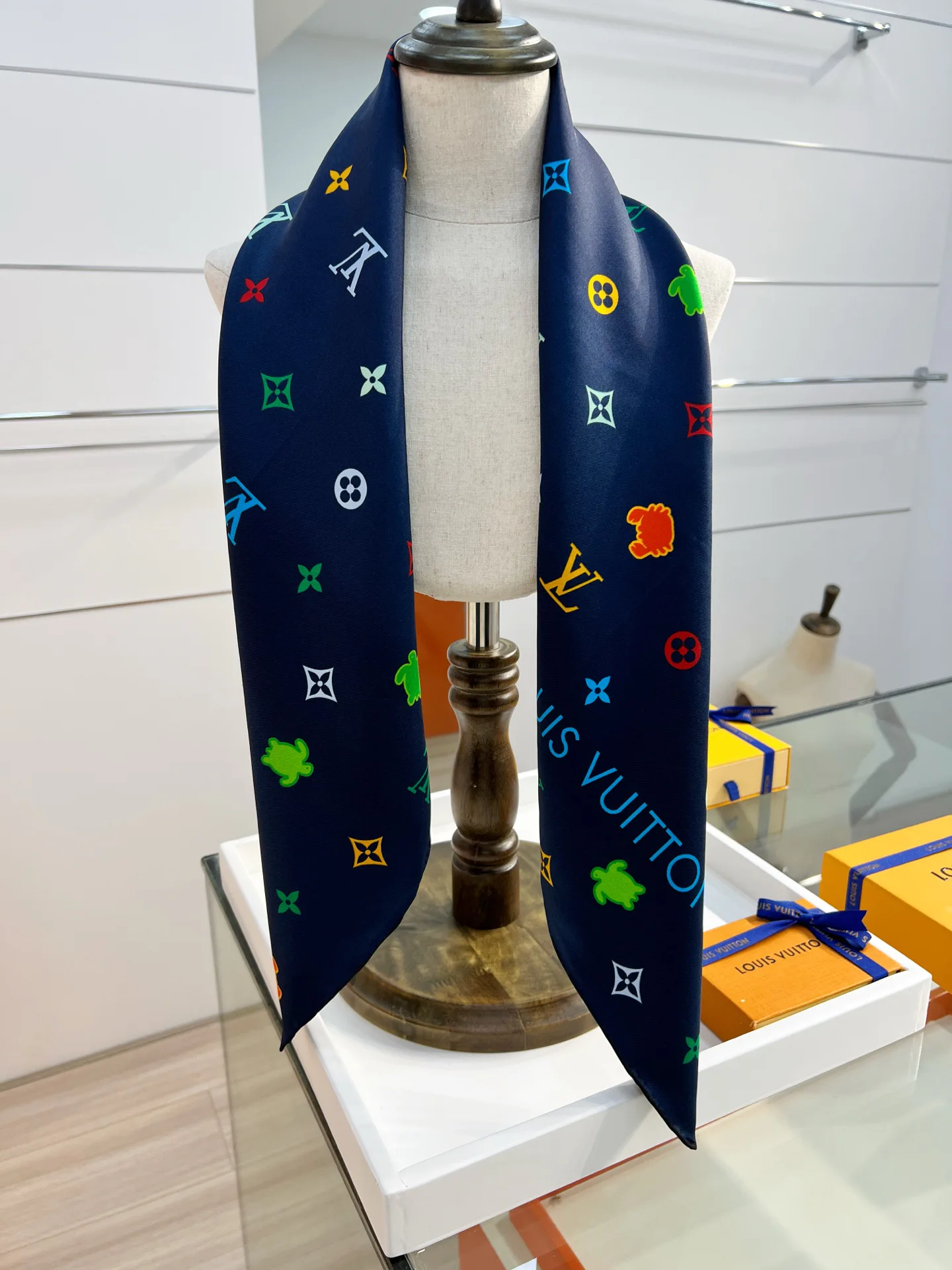 Платки Louis Vuitton 10235981