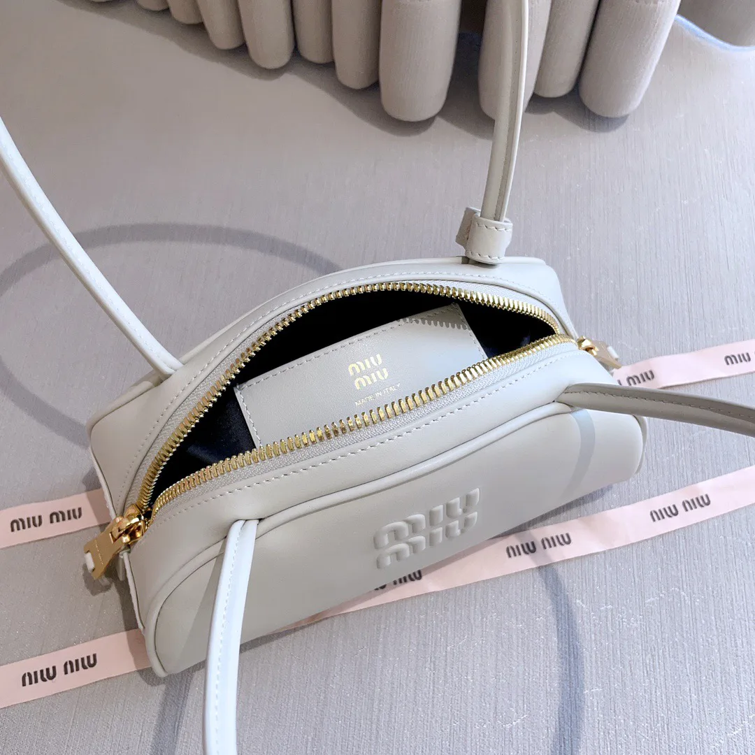 Классические Сумки Женские Miu Miu 11001560