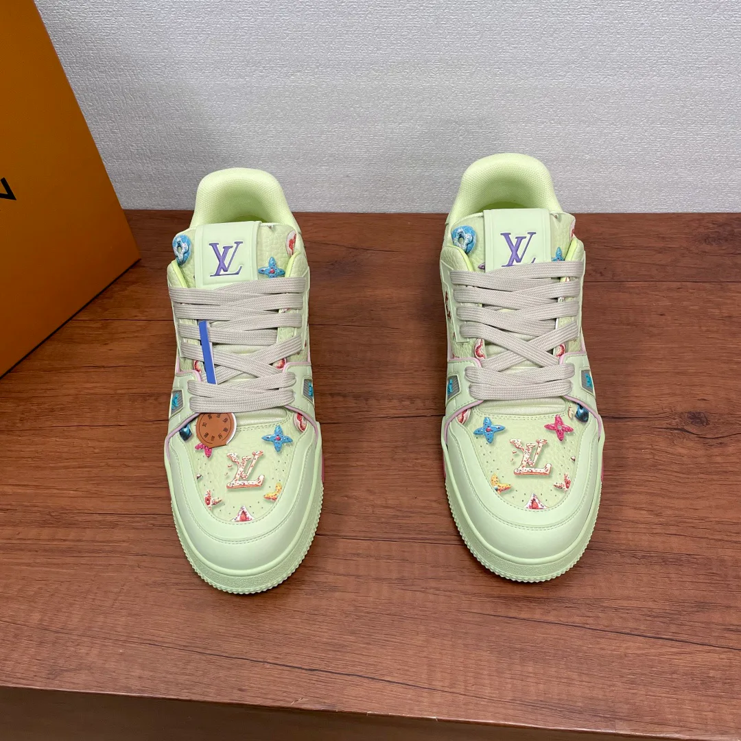 Кроссовки Женские Louis Vuitton 2556221
