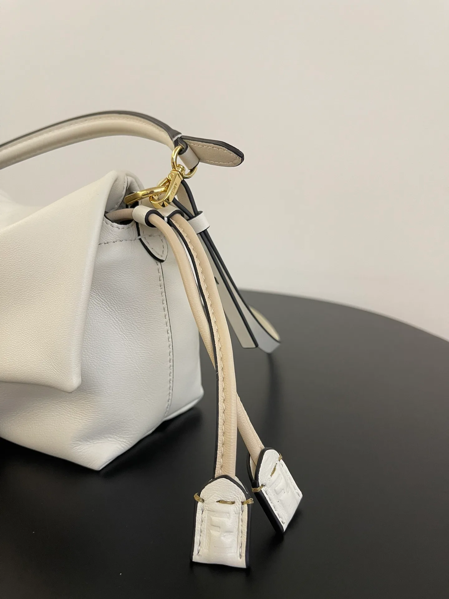 Классические Сумки Женские Fendi 13546201