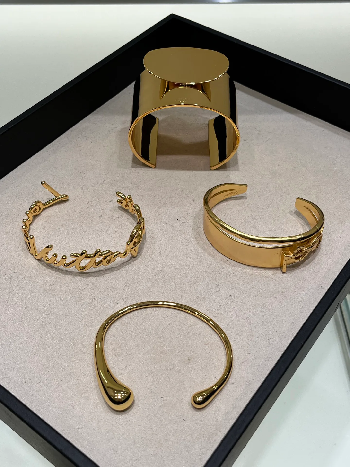 Бижутерия Saint Laurent 1301158