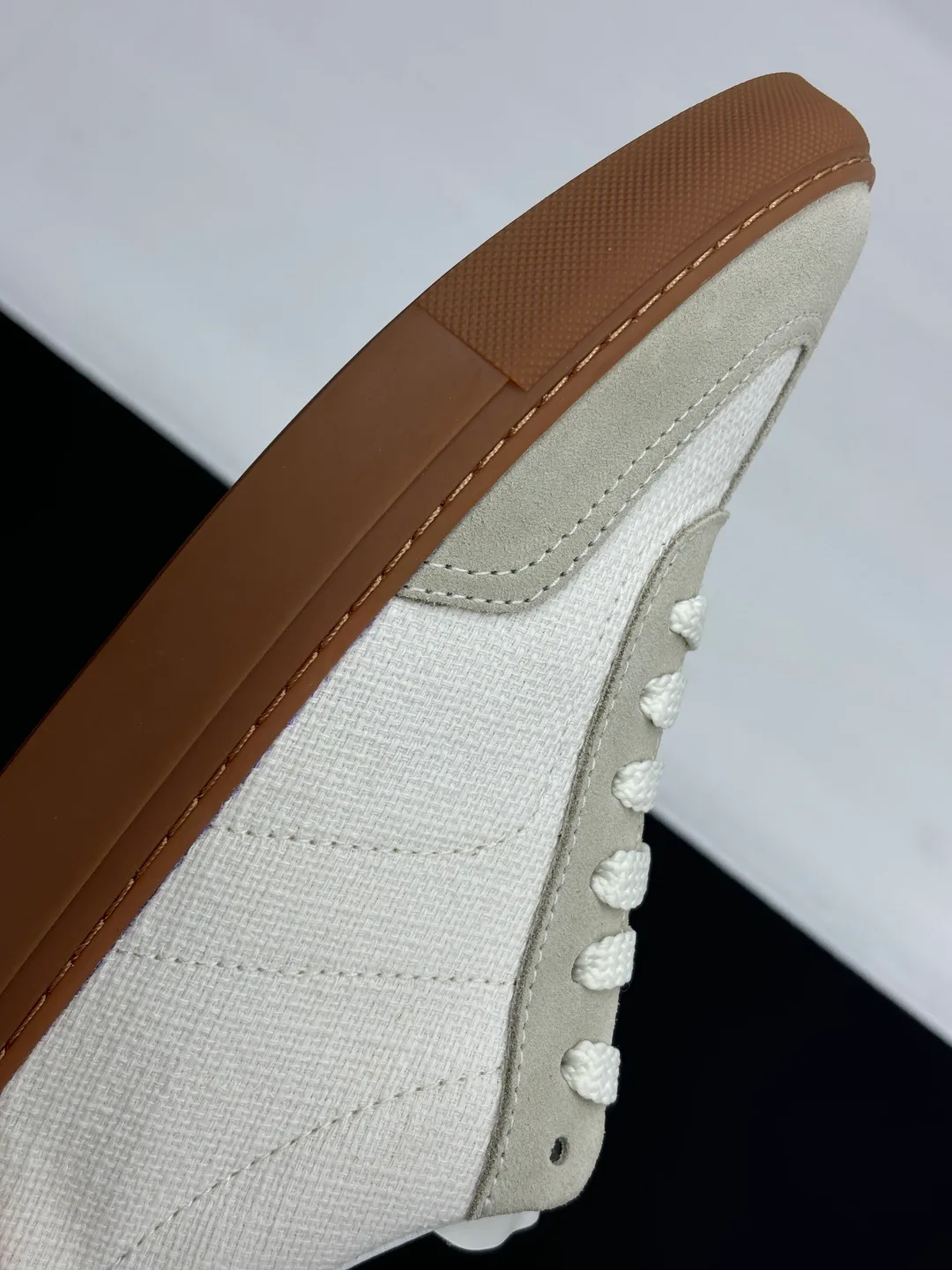 Кроссовки Женские Brunello Cucinelli 18707419