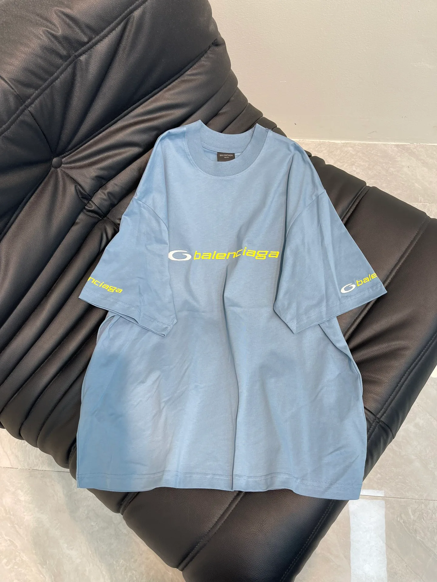 Футболки Женские Balenciaga 11569434