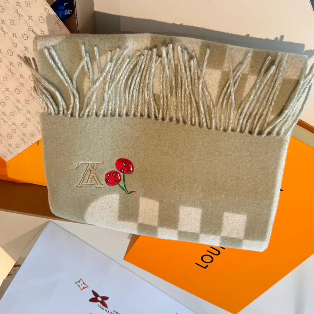 Шарфы Louis Vuitton 920481