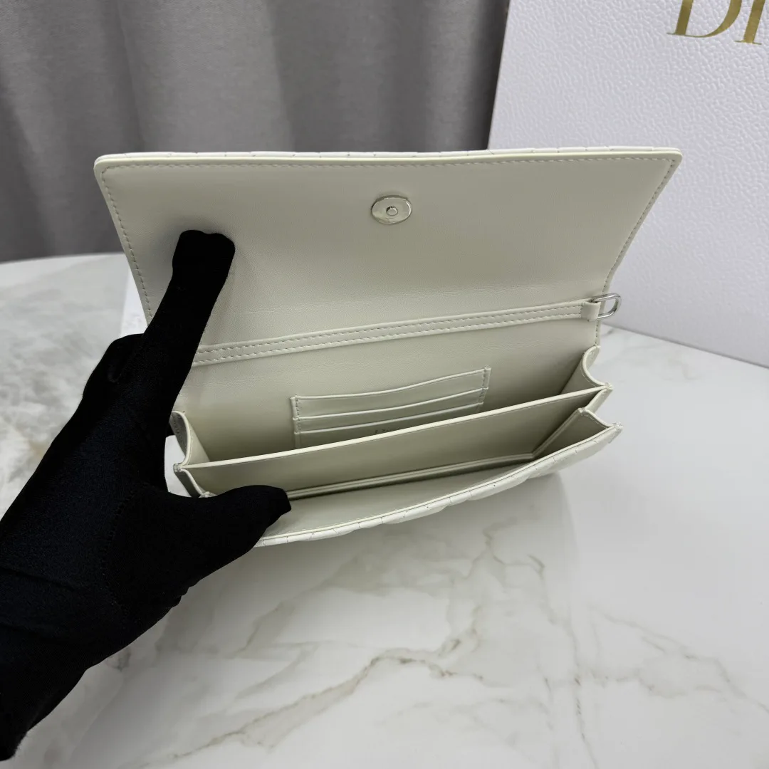 Классические Сумки Женские Christian Dior 12594779