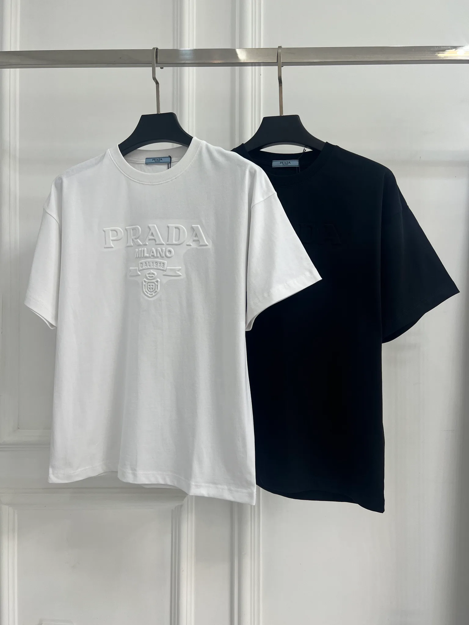 Футболки Женские Prada 16652