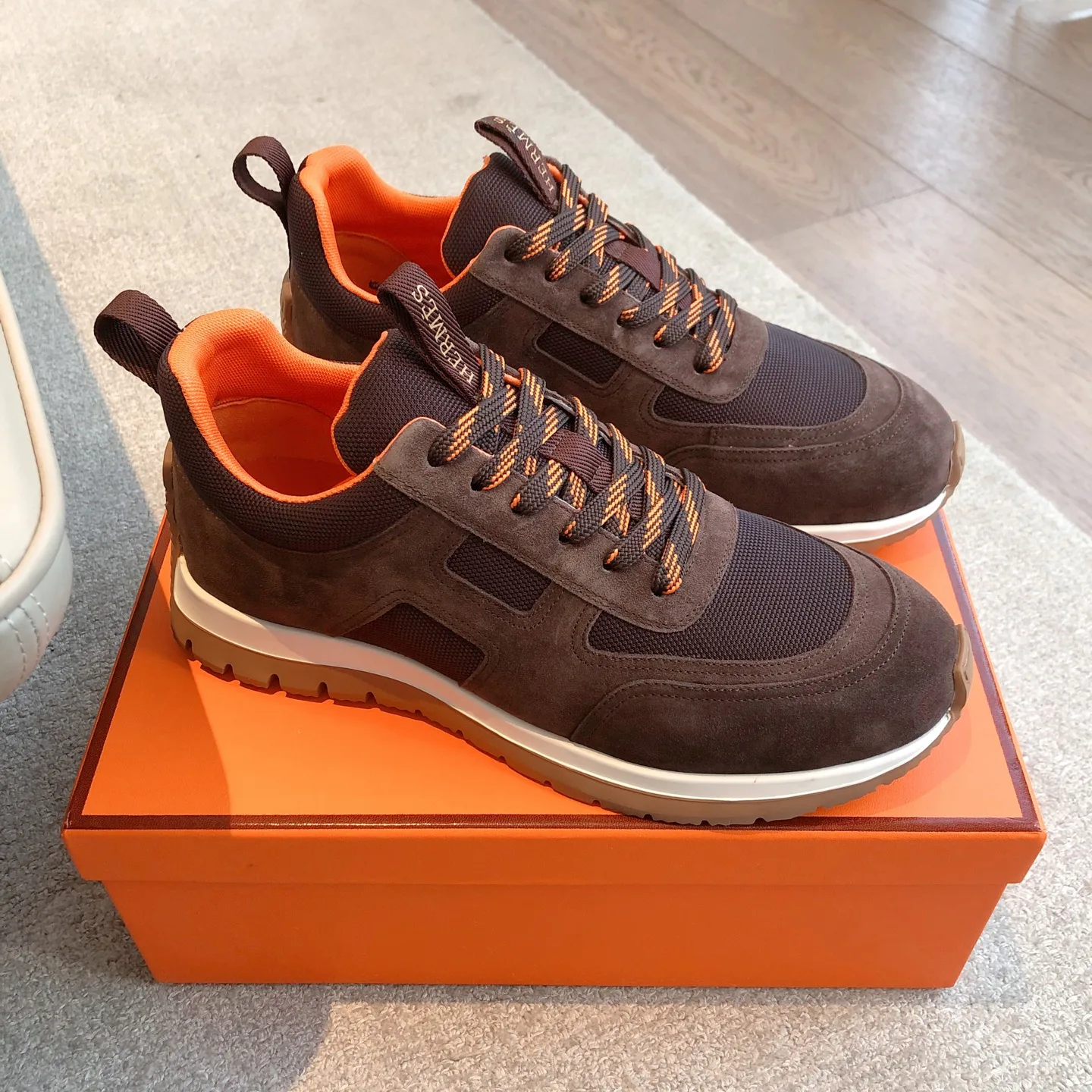 Кроссовки Женские Hermes 1237232