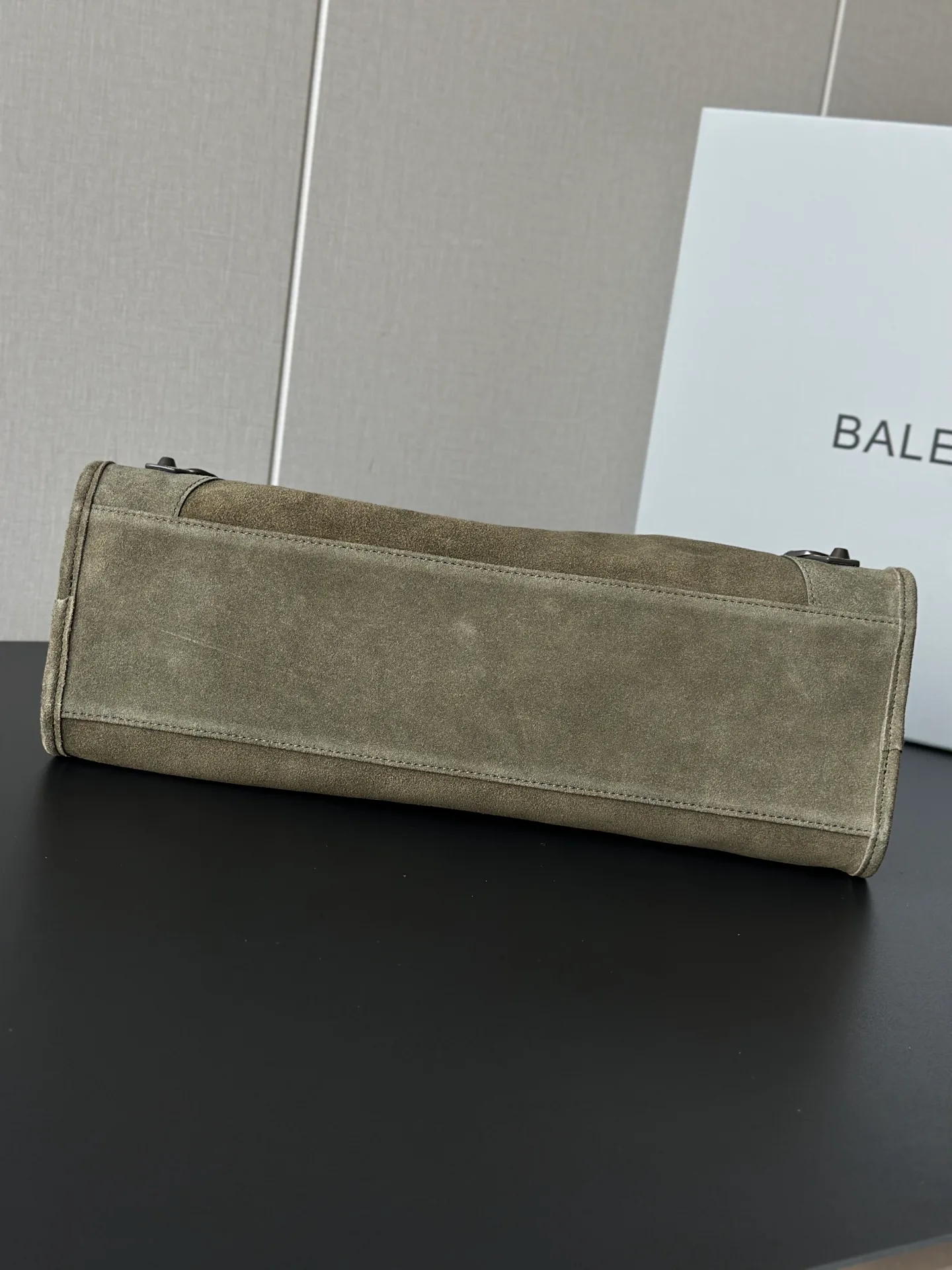 Сумки На Ремне Женские Balenciaga 1305956