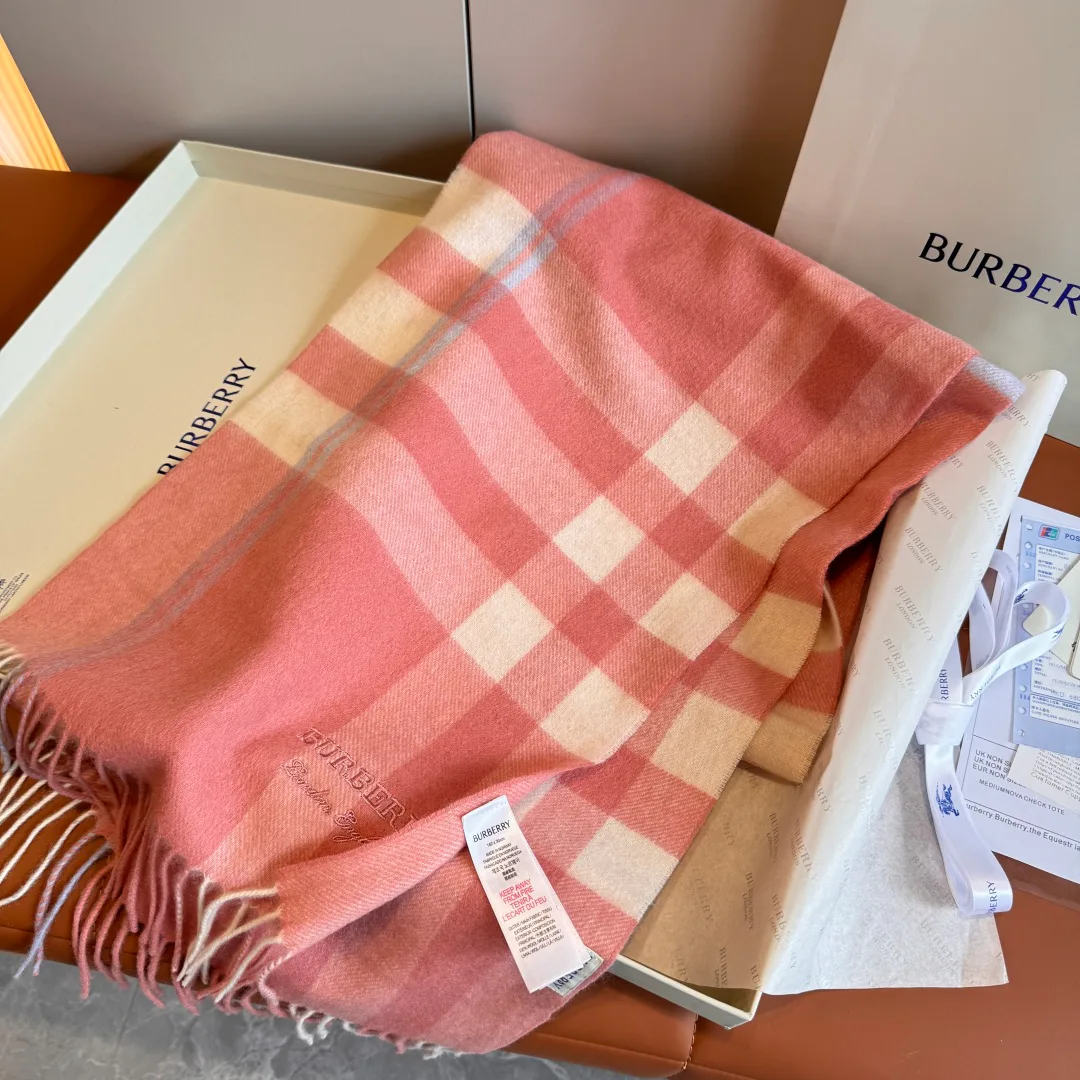 Шарфы Burberry 1518619