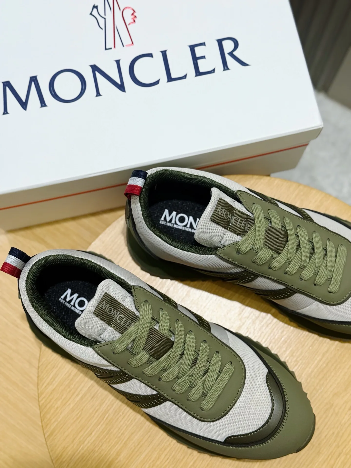 Кроссовки Мужские Moncler 18101511