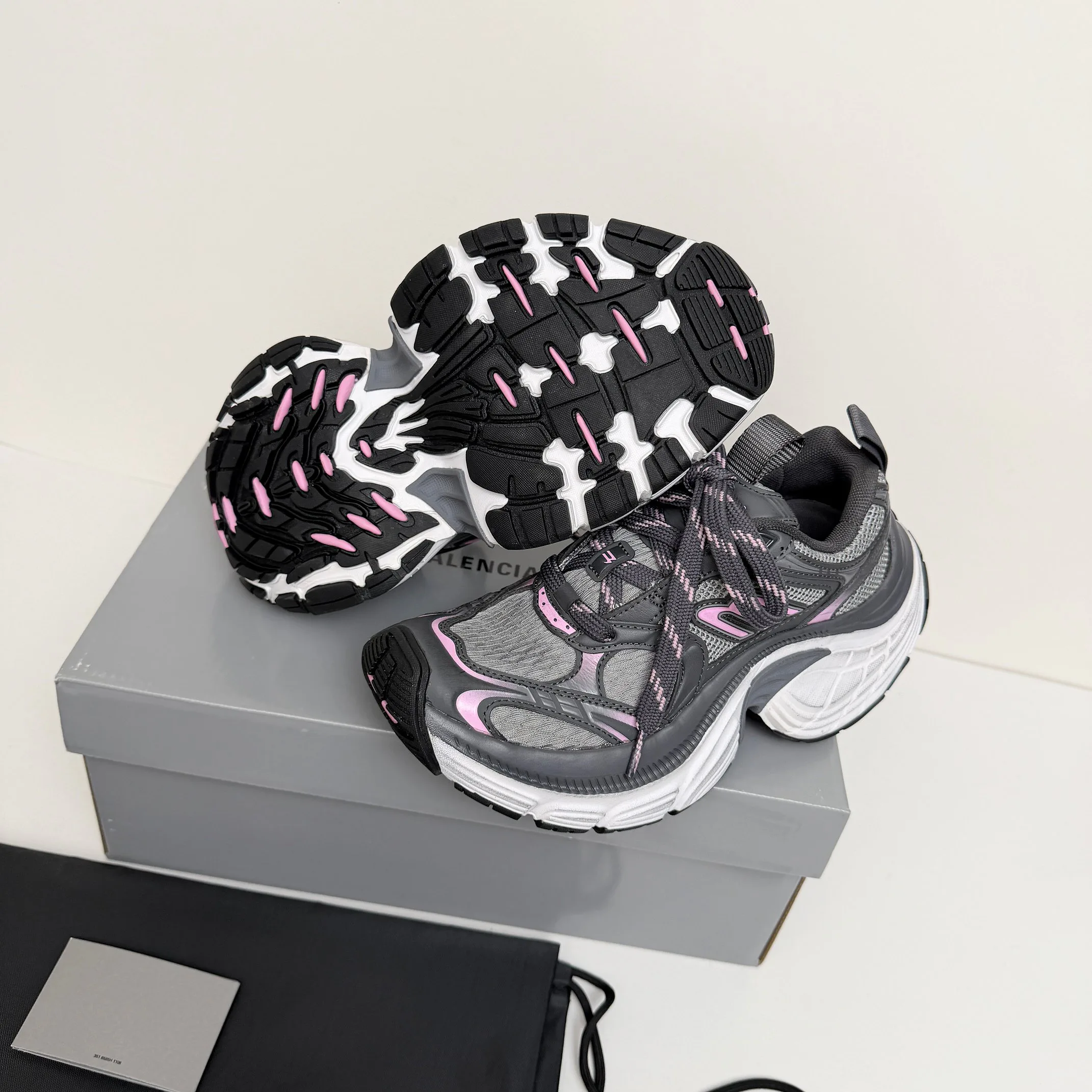 Кроссовки Женские Balenciaga 6062601