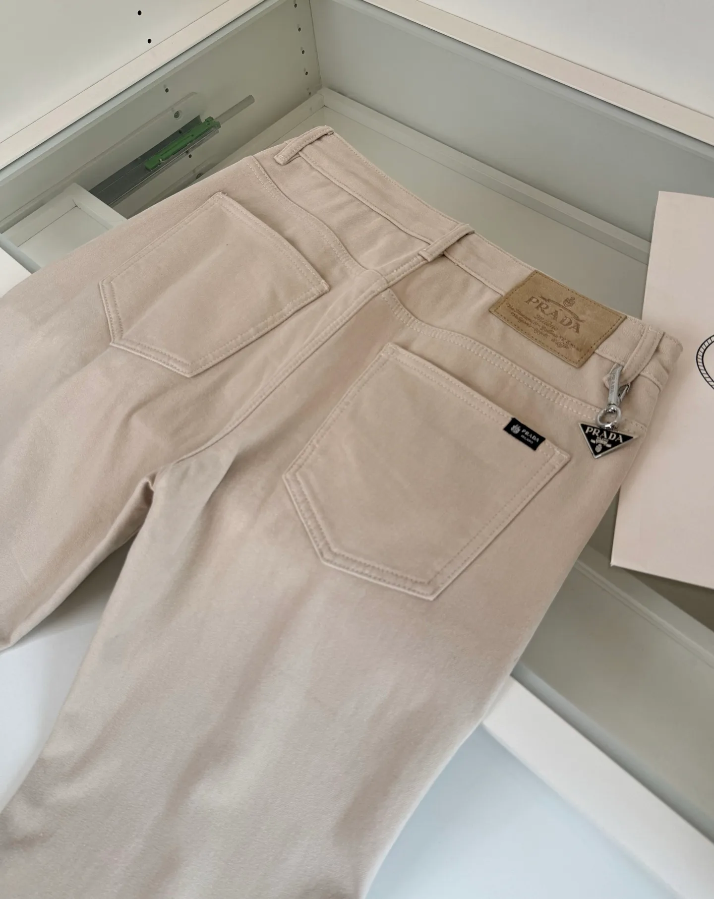 Джинсы Мужские Prada 18566989