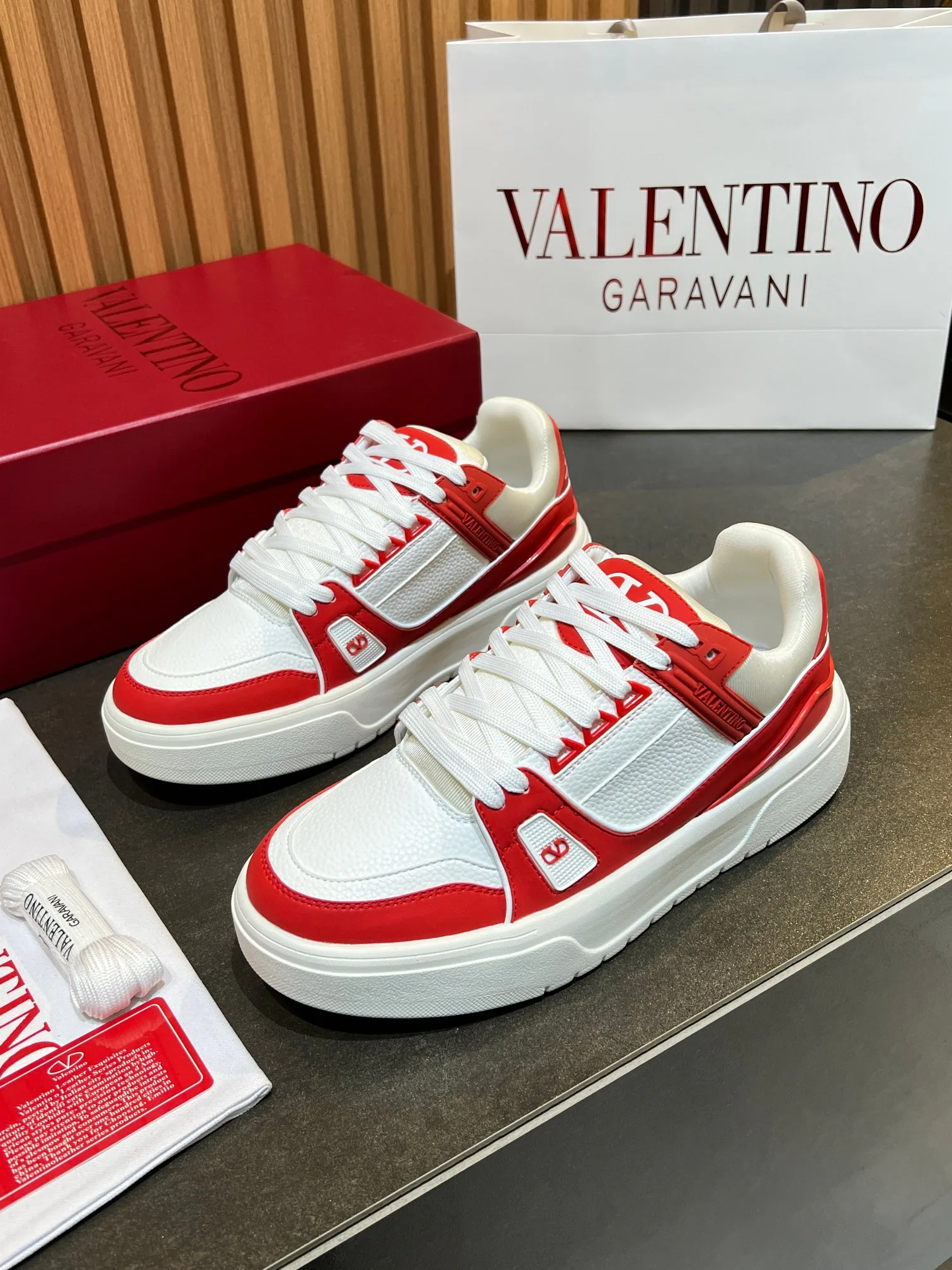 Кроссовки Женские Valentino 11575967