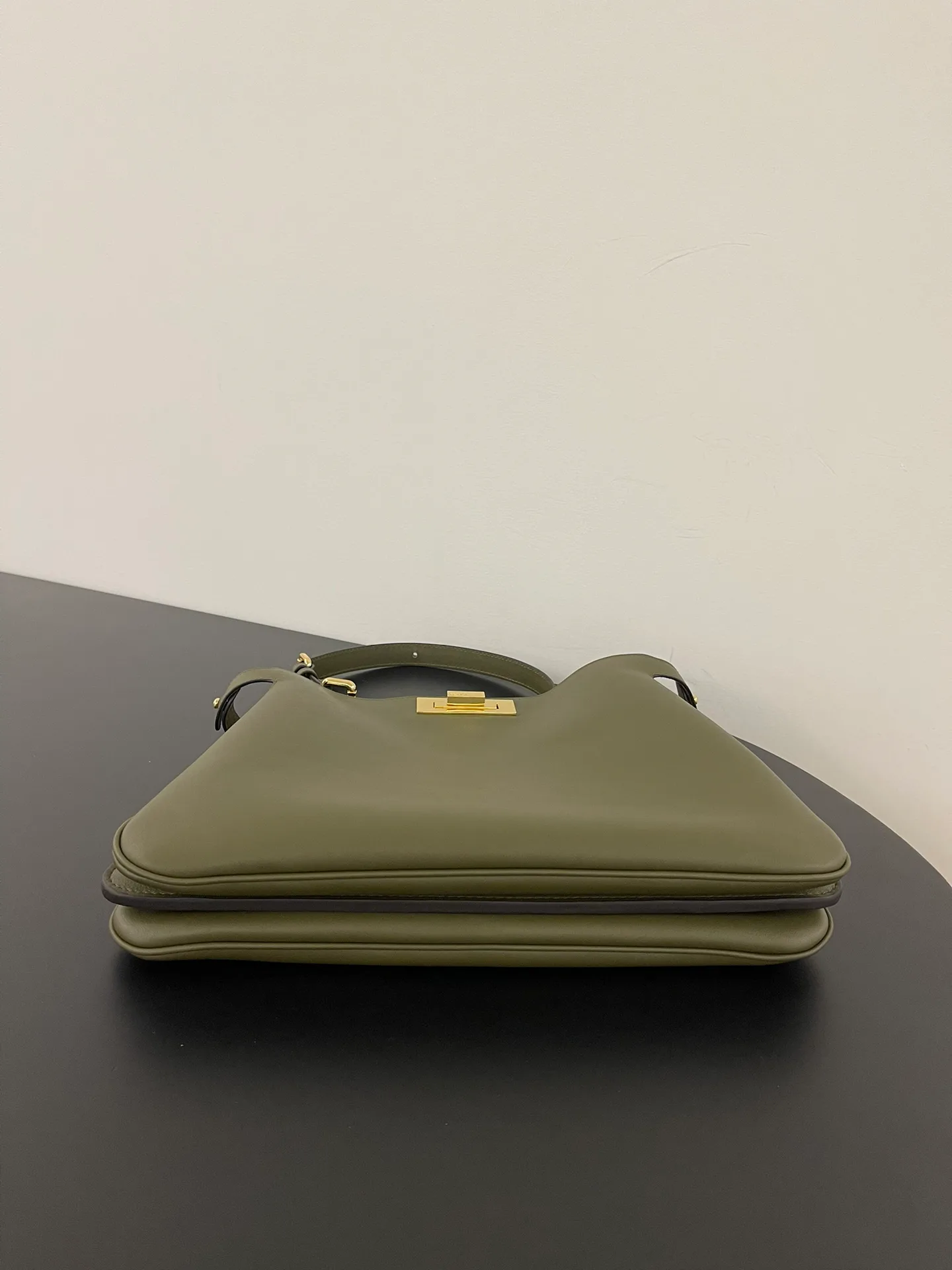 Классические Сумки Женские Fendi 13546278