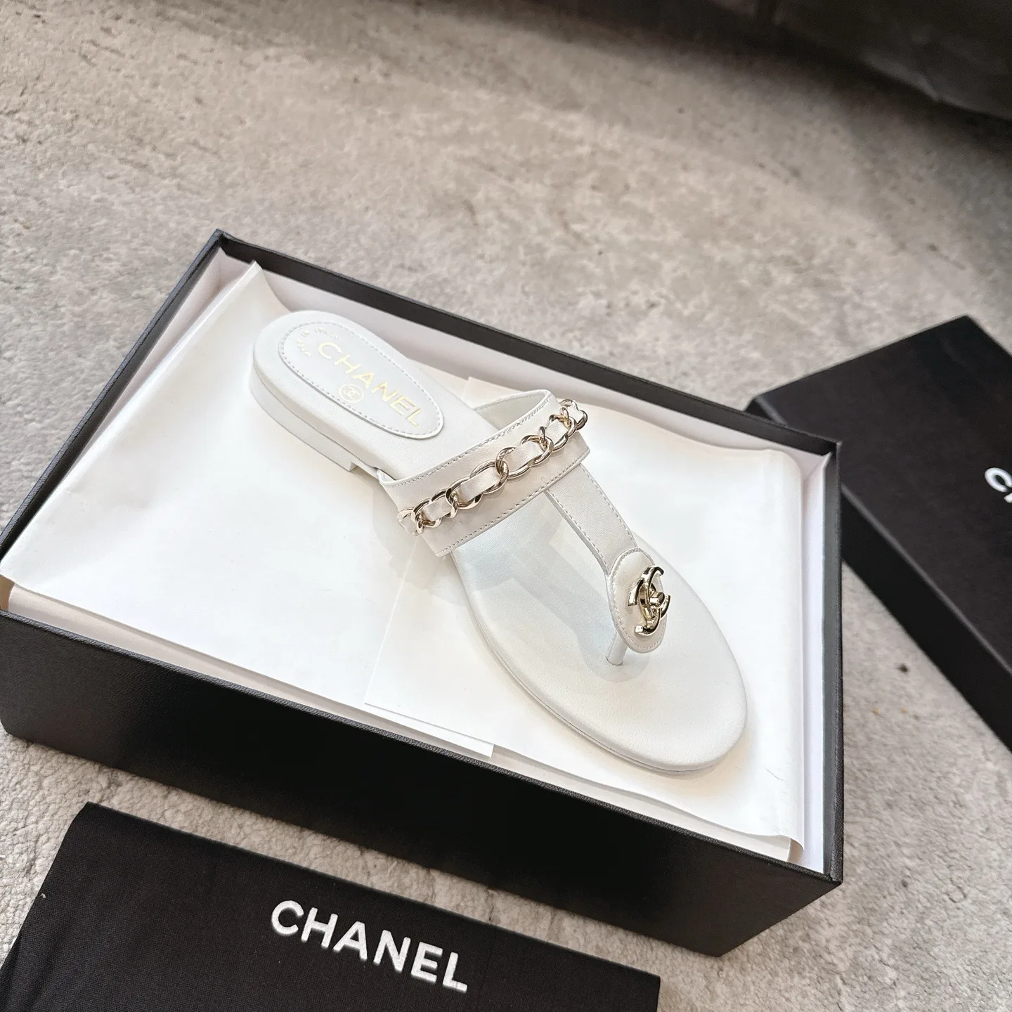Босоножки Женские Chanel 17572307