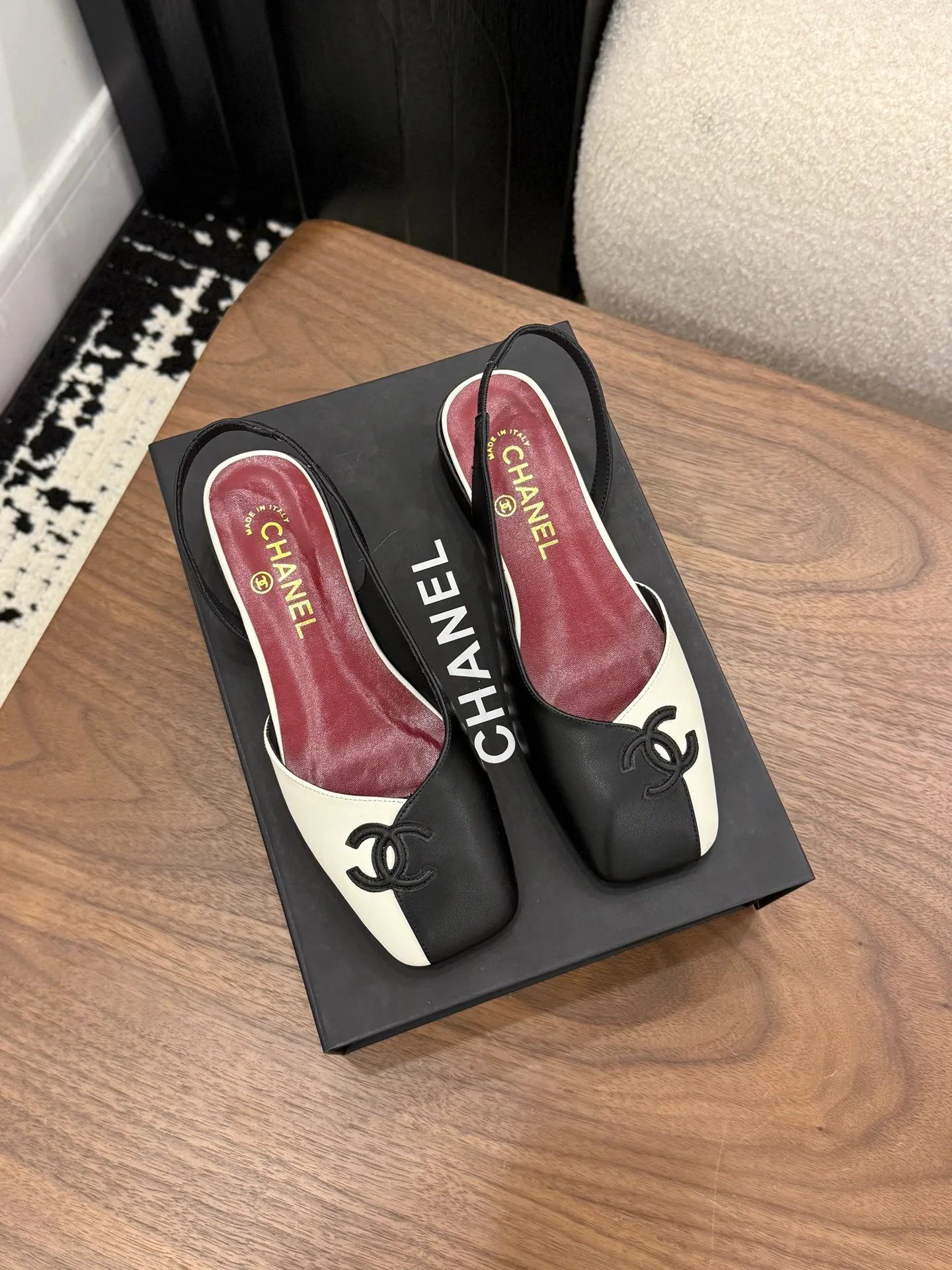 Босоножки Женские Chanel 11676314