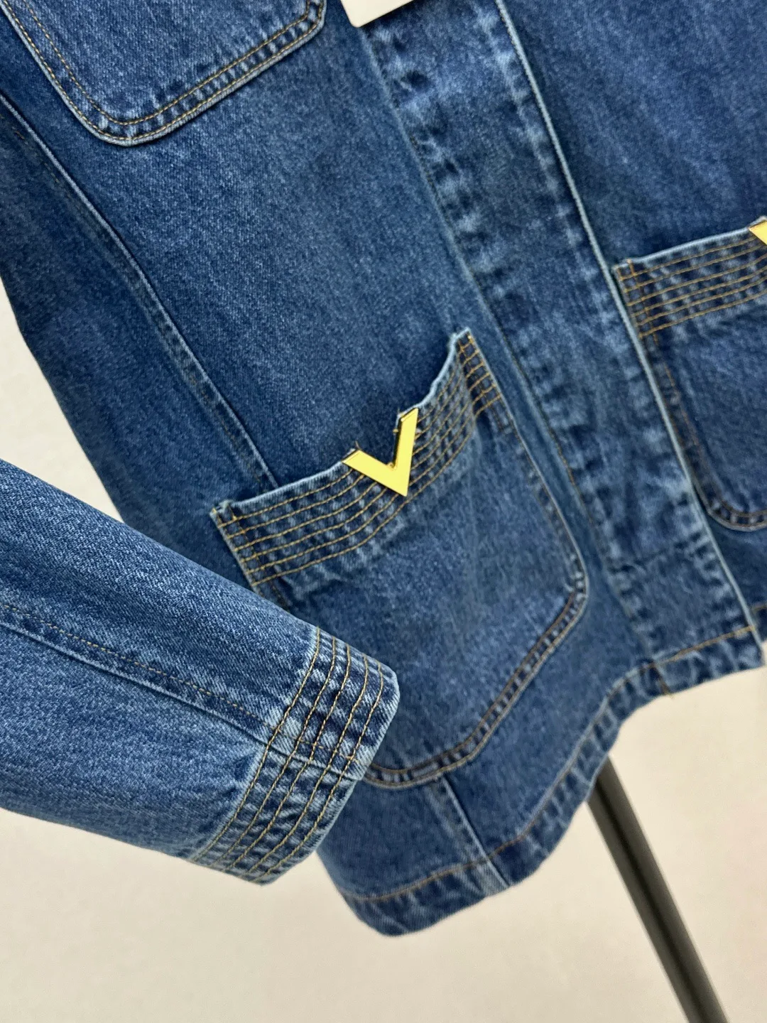 Куртки И Пуховики Женские Valentino 10394452