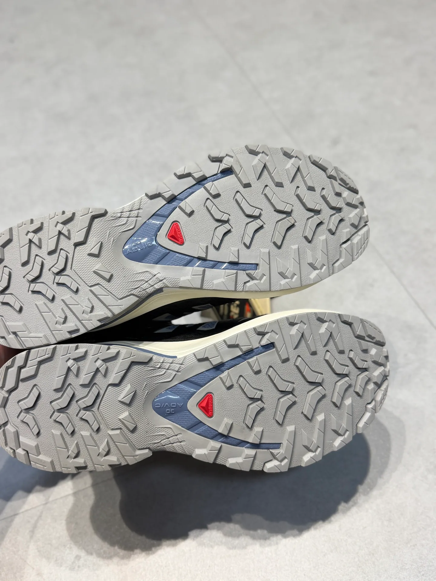 Кроссовки Женские Salomon 19250846