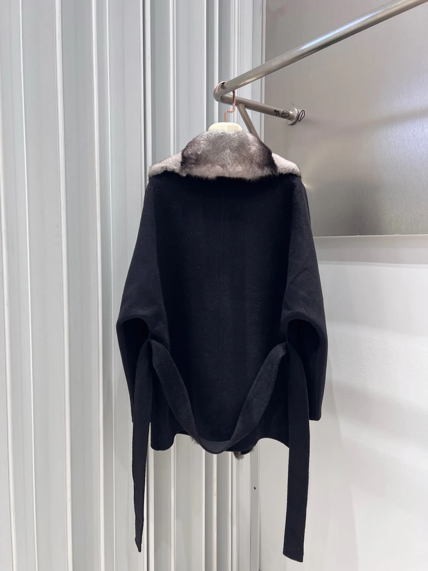 Пальто Женские Loro Piana 18734821