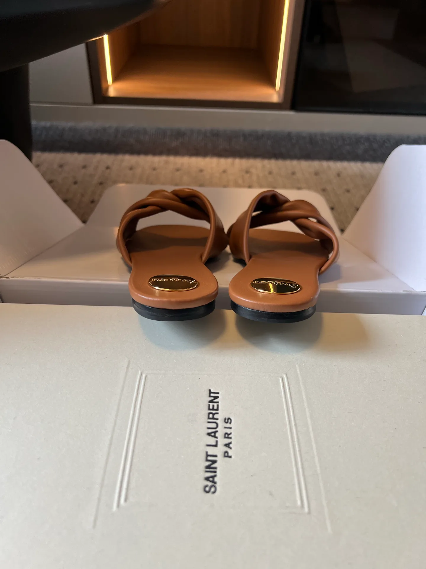 Шлепанцы Женские Saint Laurent 17632129