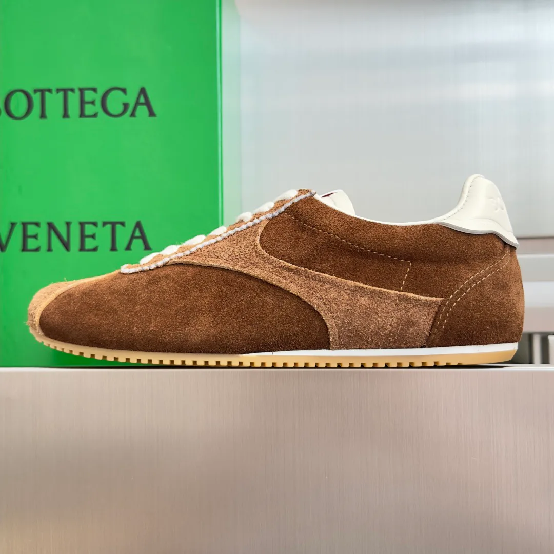 Кроссовки Женские Bottega Veneta 17910638