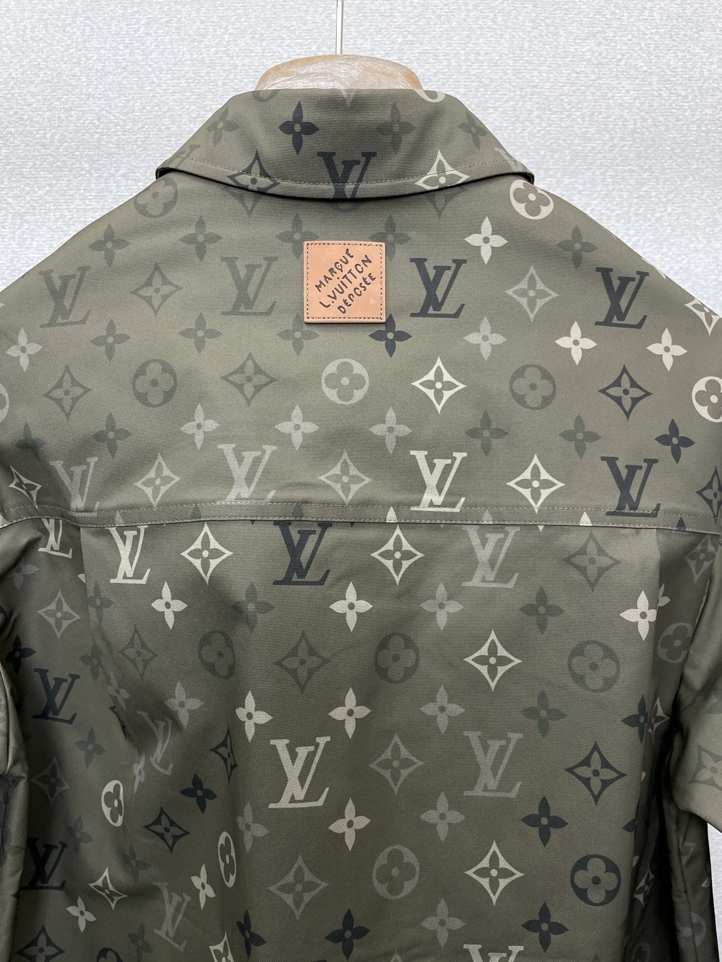 Куртки И Пуховики Мужские Louis Vuitton 11523358