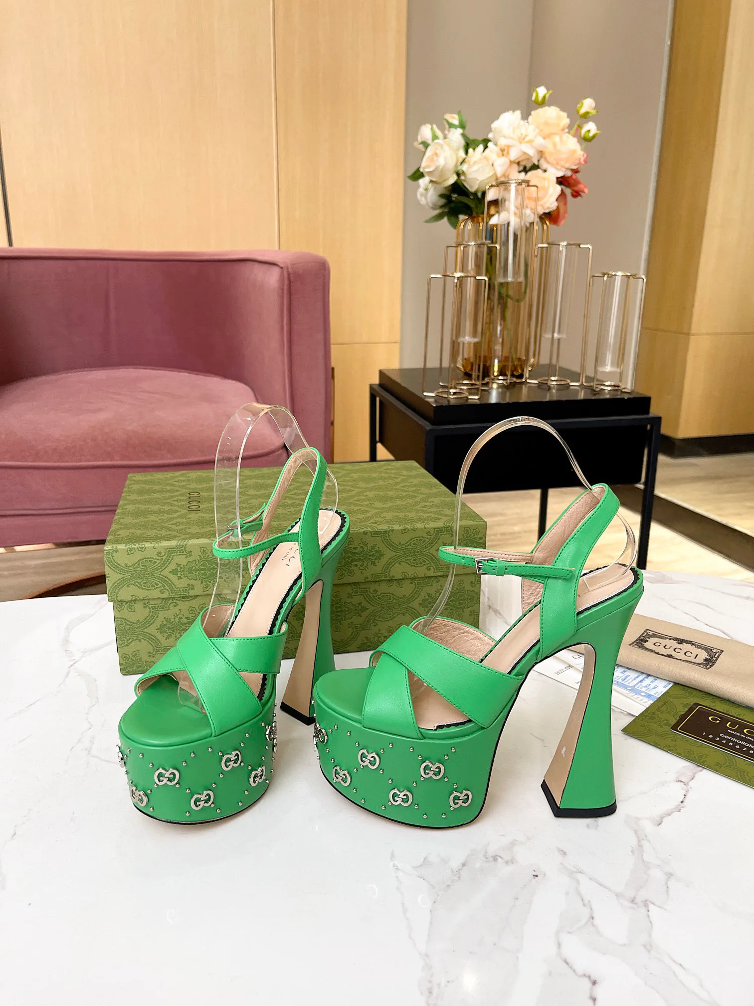Босоножки Женские Gucci 18709072