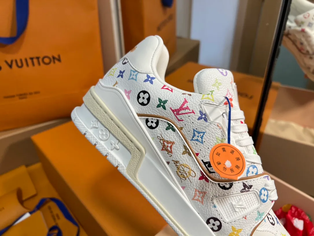 Кроссовки Женские Louis Vuitton 1880909