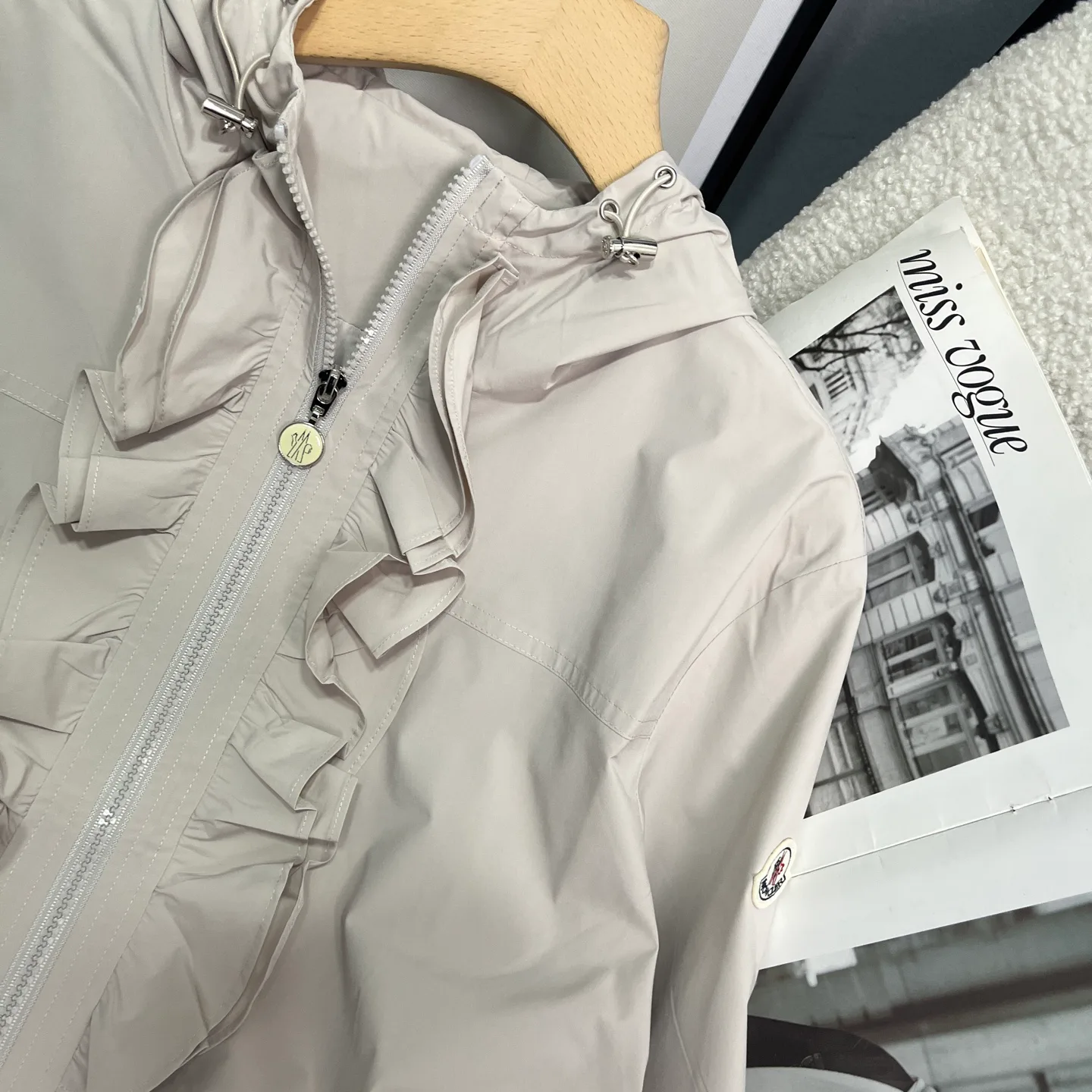 Куртки И Пуховики Женские Moncler 11564456