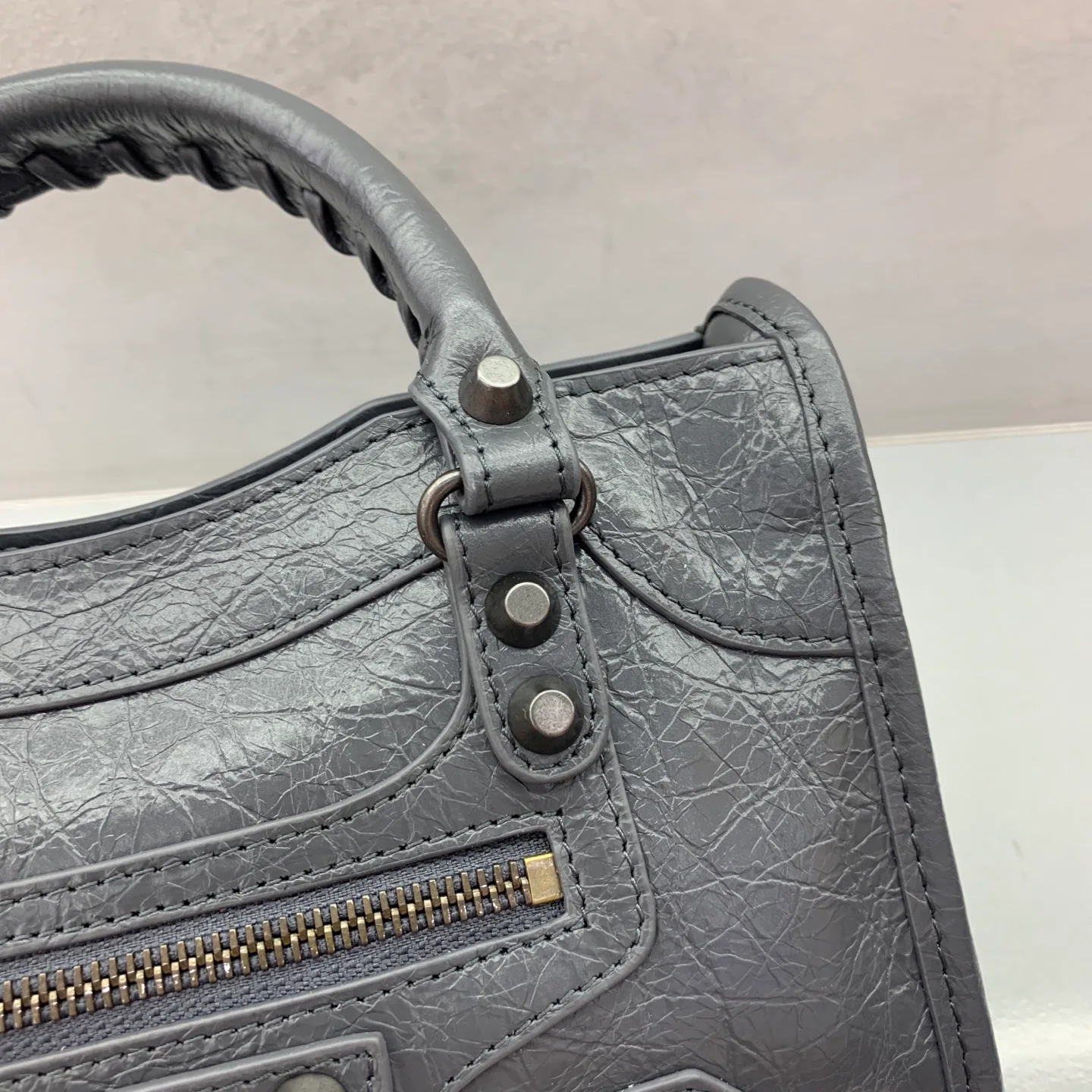 Классические Сумки Женские Balenciaga 18136152