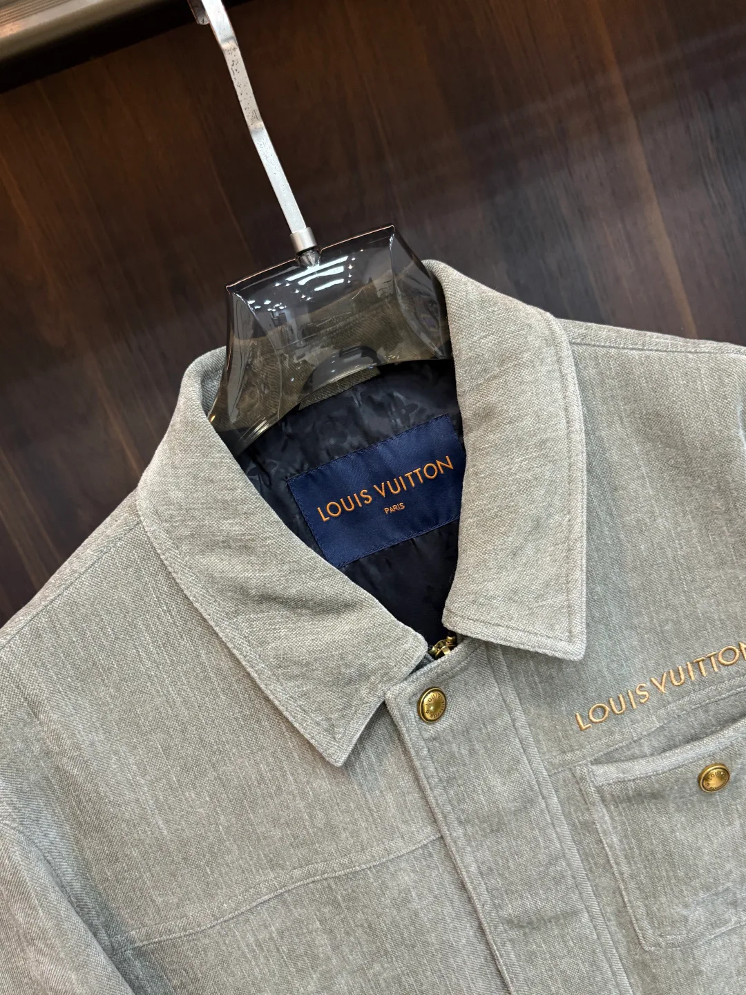 Куртки И Пуховики Женские Louis Vuitton 18157353
