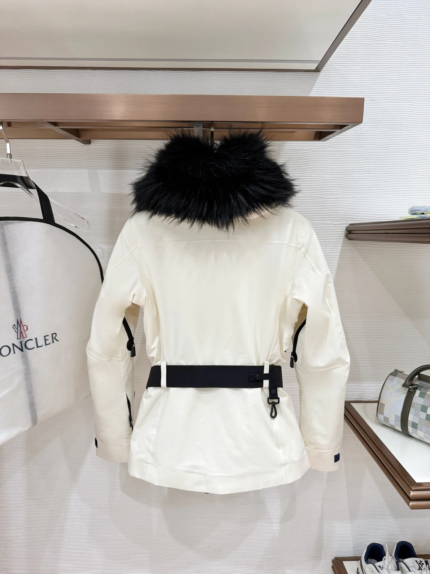 Куртки И Пуховики Женские Moncler 17717055
