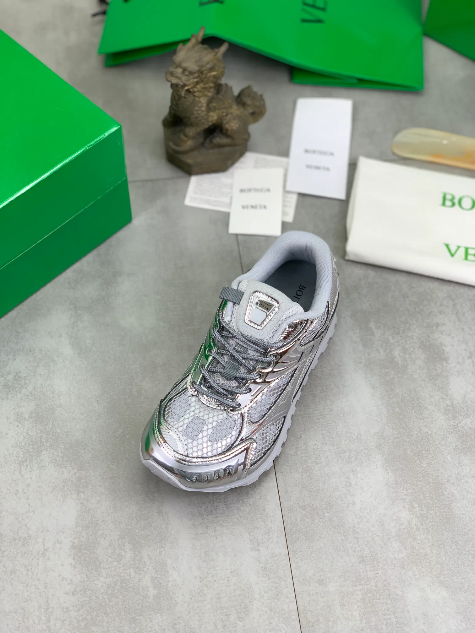 Кроссовки Женские Bottega Veneta 18365181