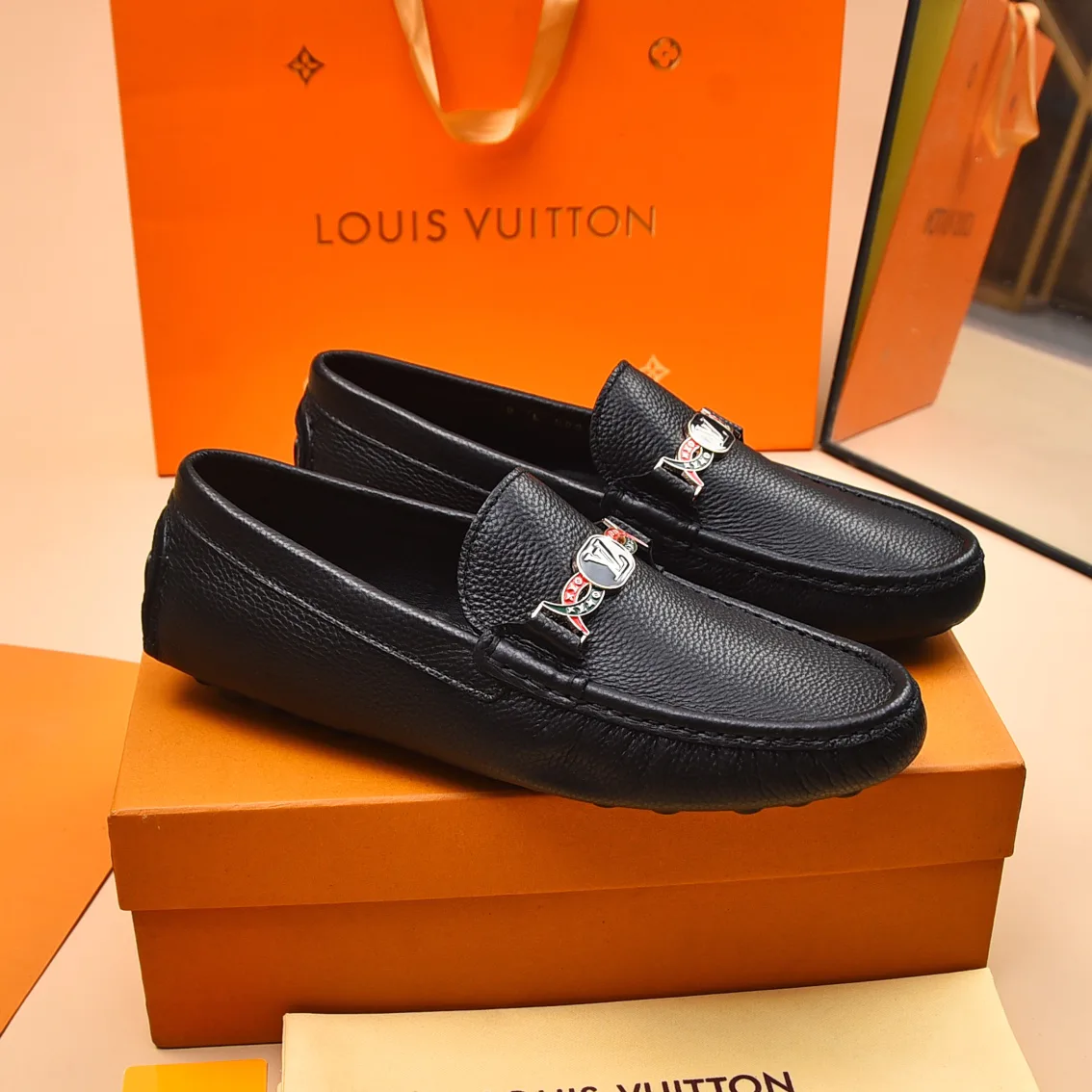 Лоферы И Туфли Мужские Louis Vuitton 17600
