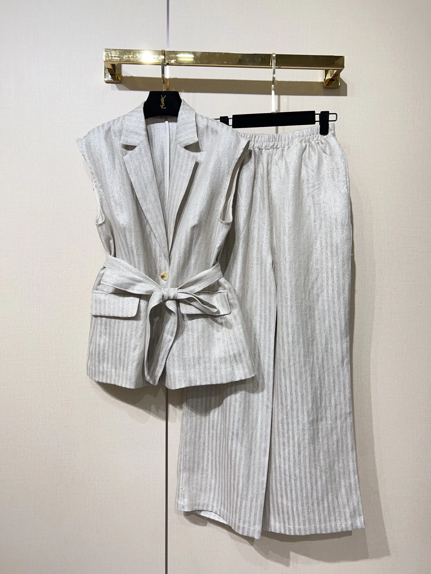 Жилеты Женские Brunello Cucinelli 11880185