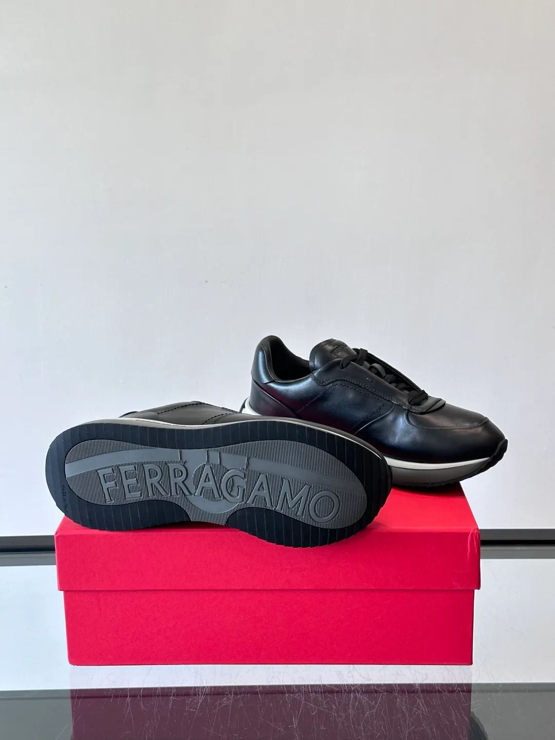 Кроссовки Мужские Salvatore Ferragamo 10615049